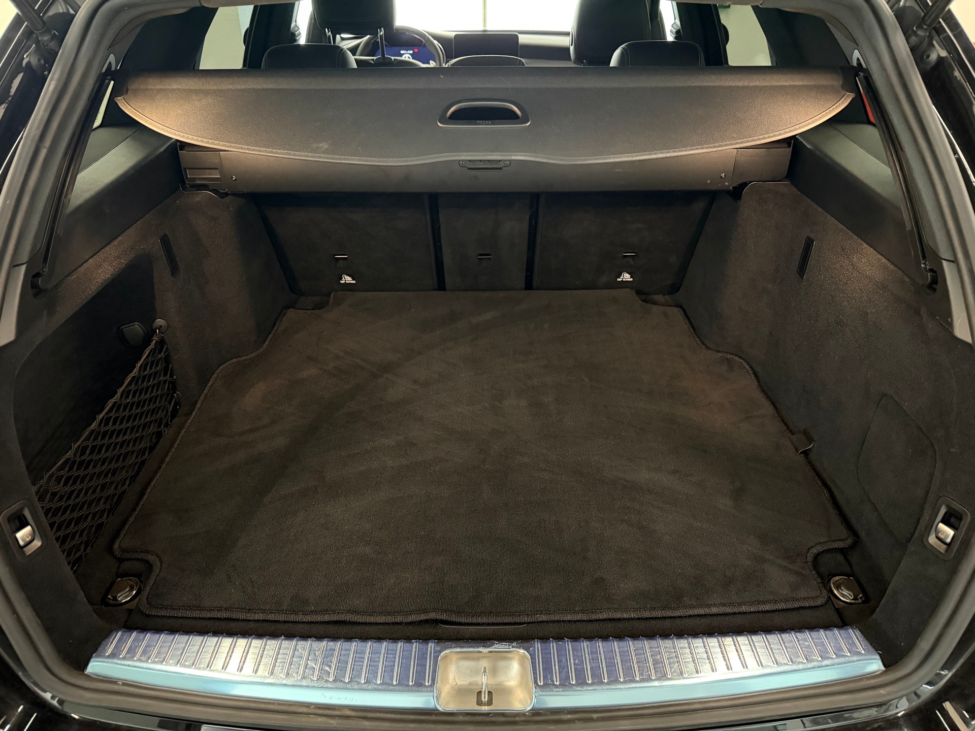 MERCEDES-BENZ C 63 S AMG-image-31