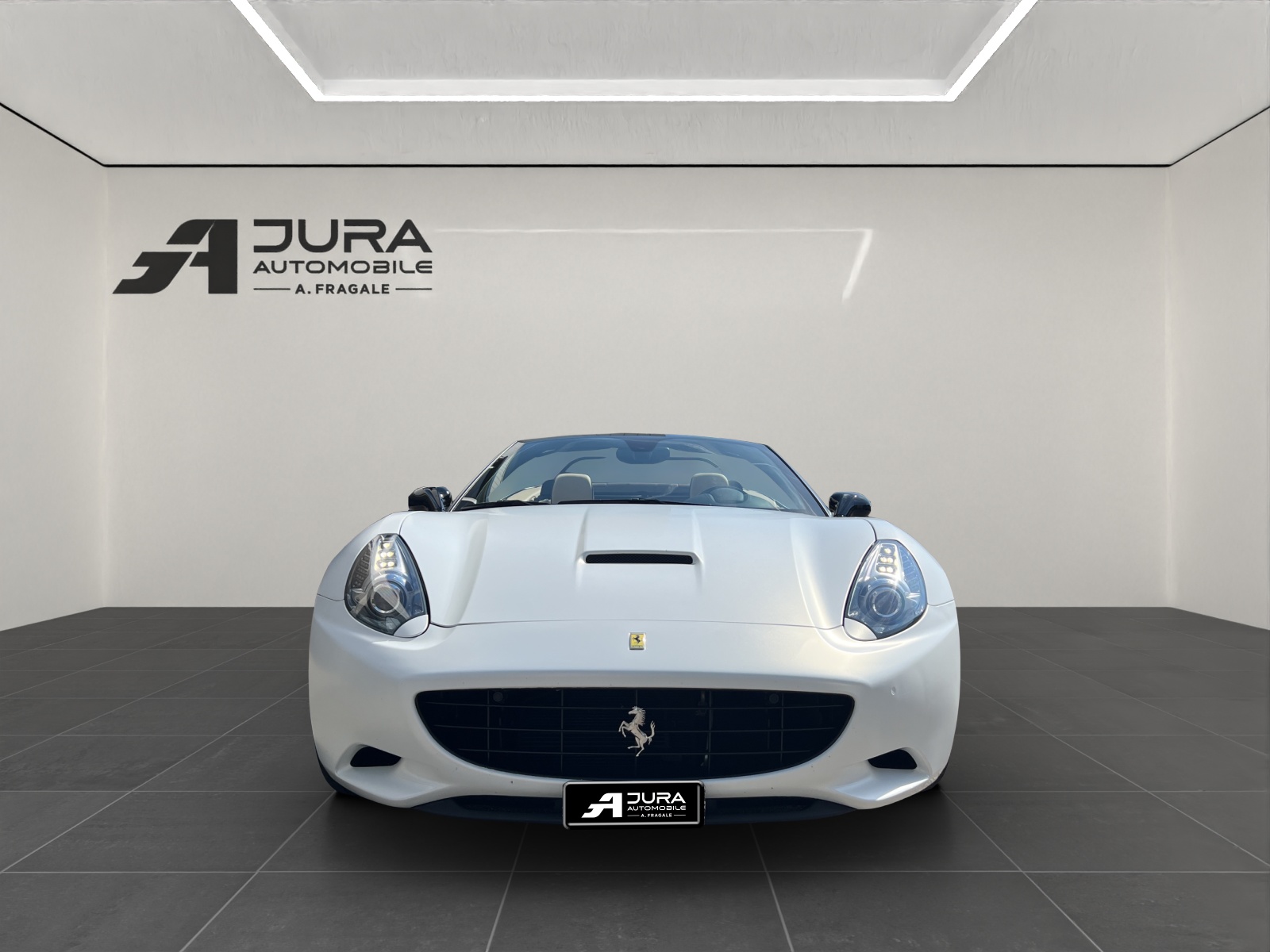 FERRARI California 4.3 V8 Trenta-image-1