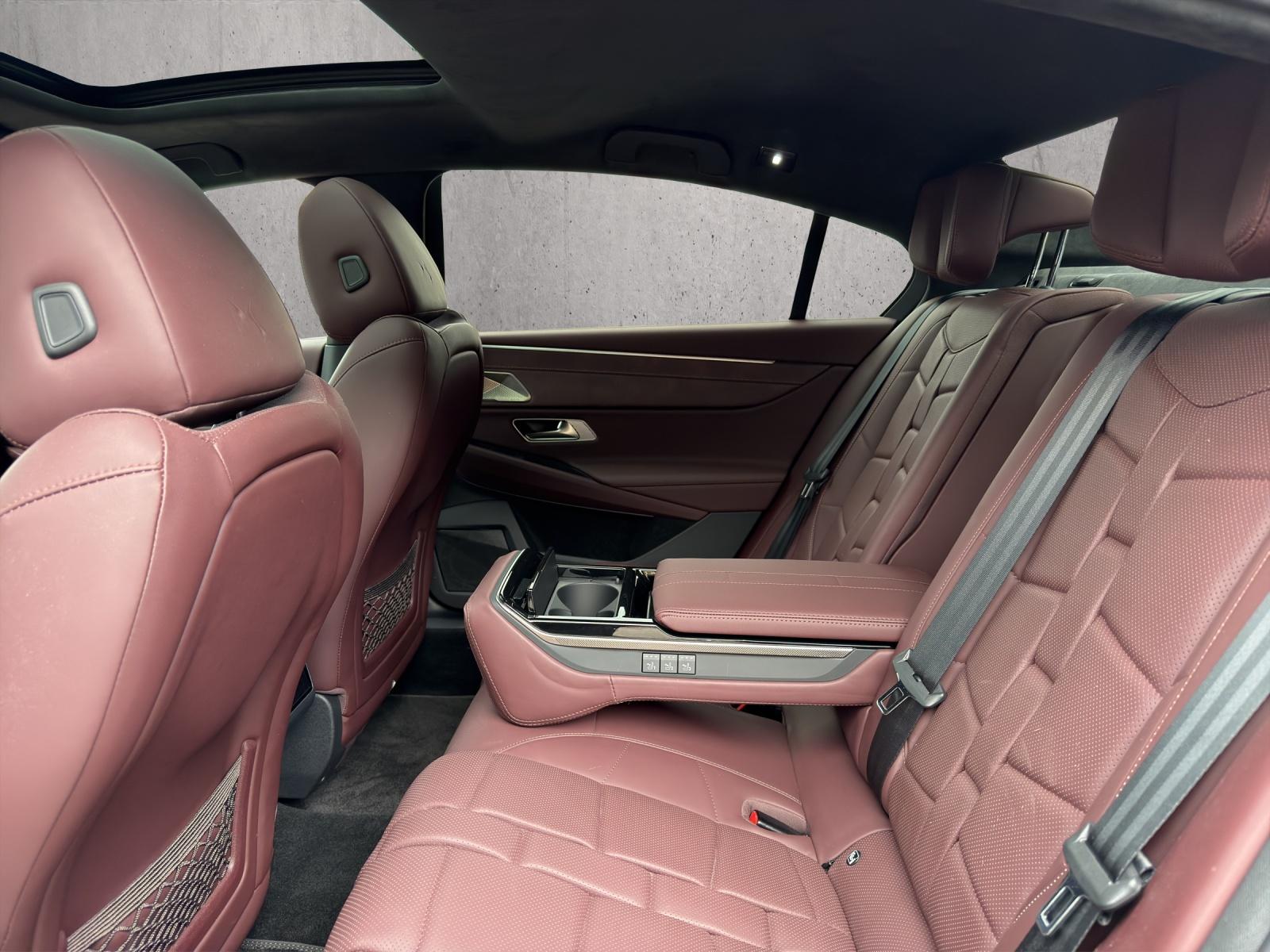 DS AUTOMOBILES 9 1.6 E-Tense Rivoli+ 4x4-image-12