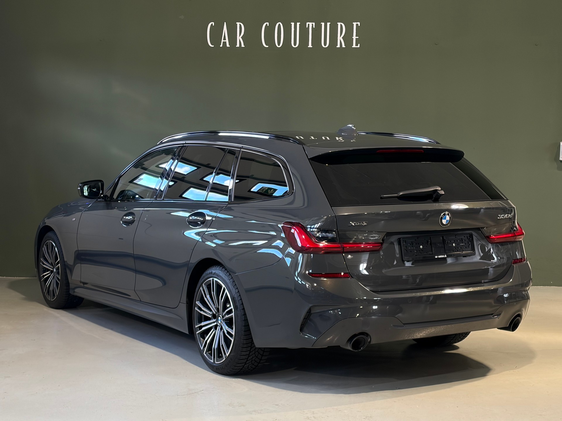 BMW 330d xDrive 48V Touring M Sport Steptronic*CH-Fahrzeug*-image-2