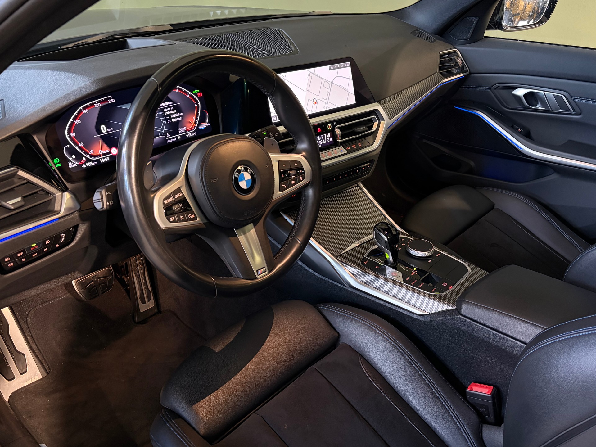 BMW 330d xDrive 48V Touring M Sport Steptronic*CH-Fahrzeug*-image-23