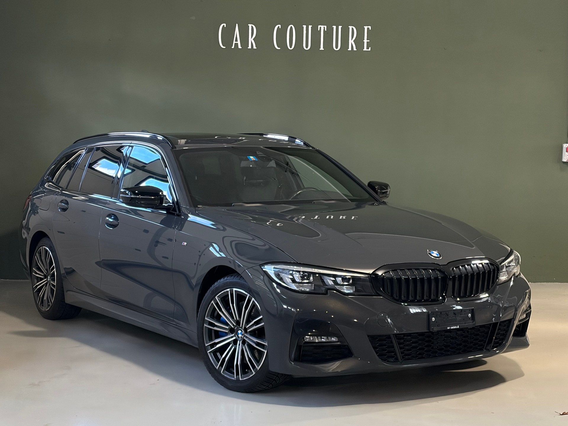 BMW 330d xDrive 48V Touring M Sport Steptronic*CH-Fahrzeug*-image-1