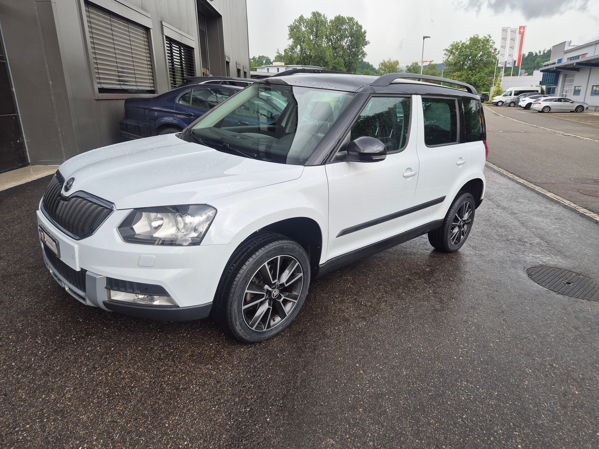 SKODA Yeti 1.8 TSI Adventure 4x4 DSG-image-0