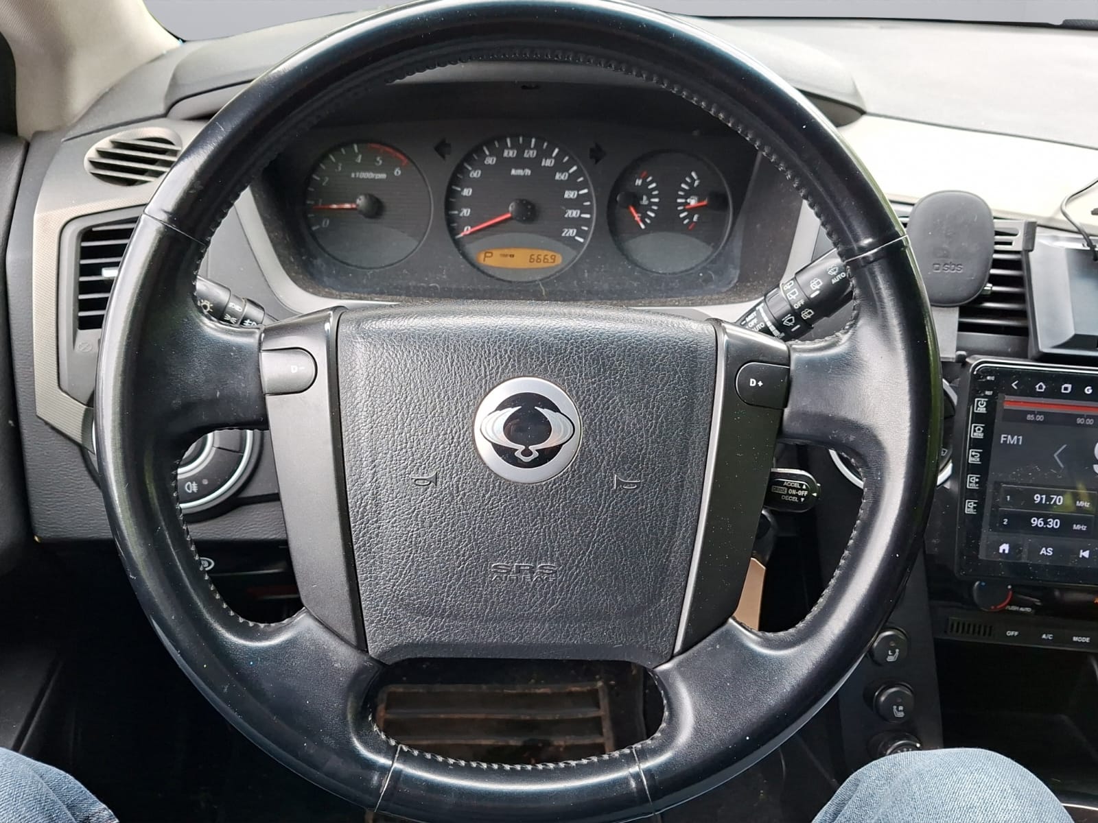 KGM-SsangYong Kyron 270 Xdi 4WD Comfort Automatic-image-11
