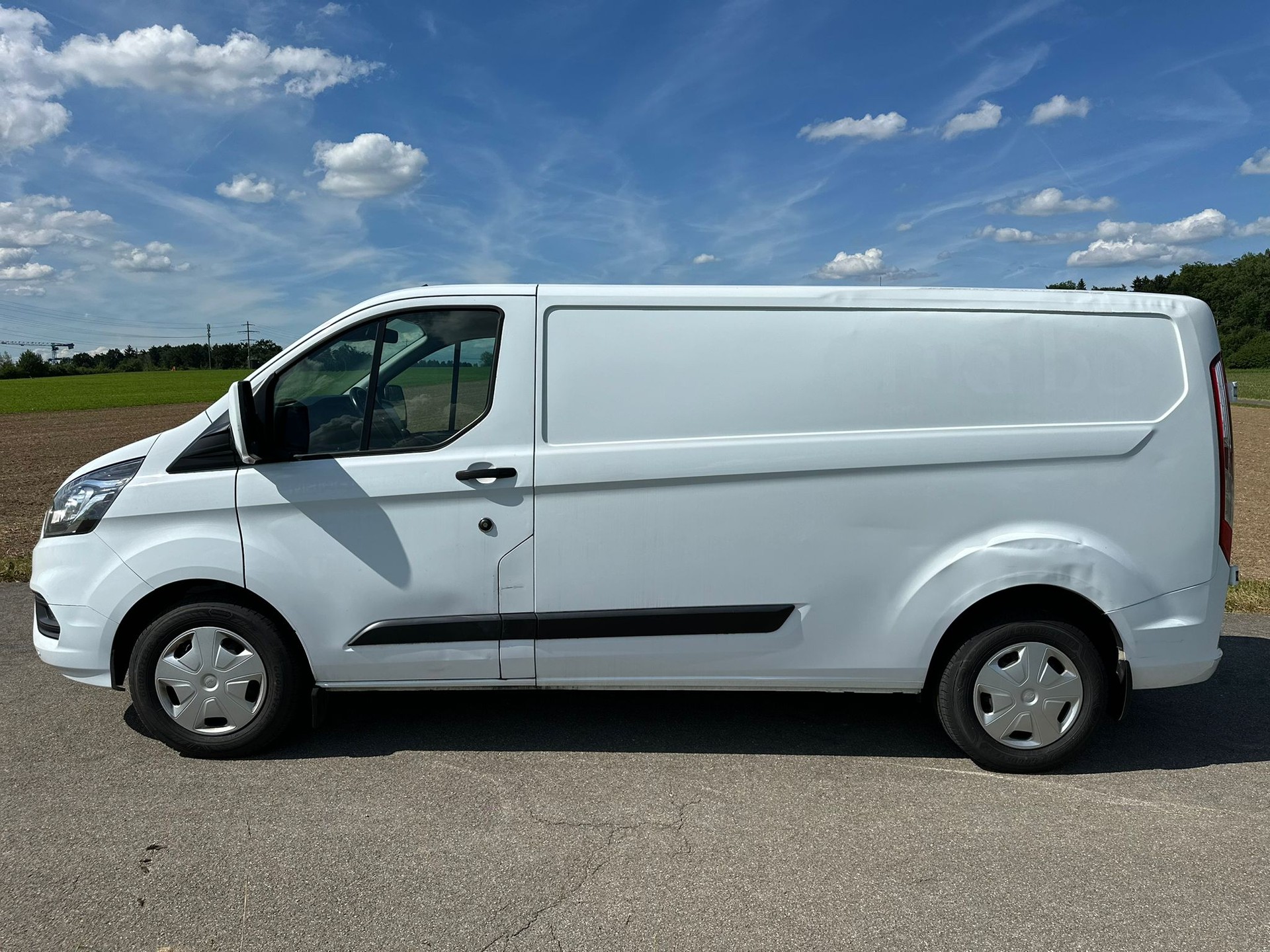 FORD Transit Custom Van 340 L2H1 Trail-image-8
