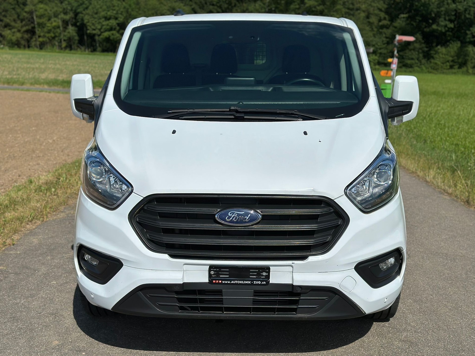 FORD Transit Custom Van 340 L2H1 Trail-image-2