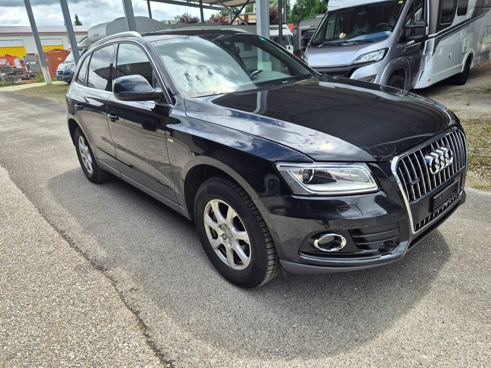 AUDI Q5 3.0 TDI quattro S-tronic-image-1