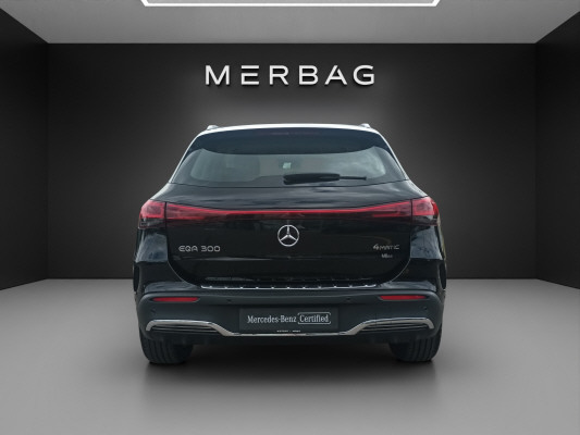 MERCEDES-BENZ EQA 300 AMG Line 4Matic-image-3