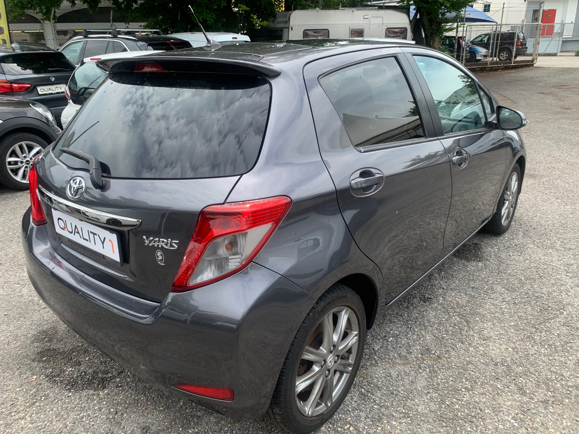 TOYOTA Yaris 1.33 Style-image-6