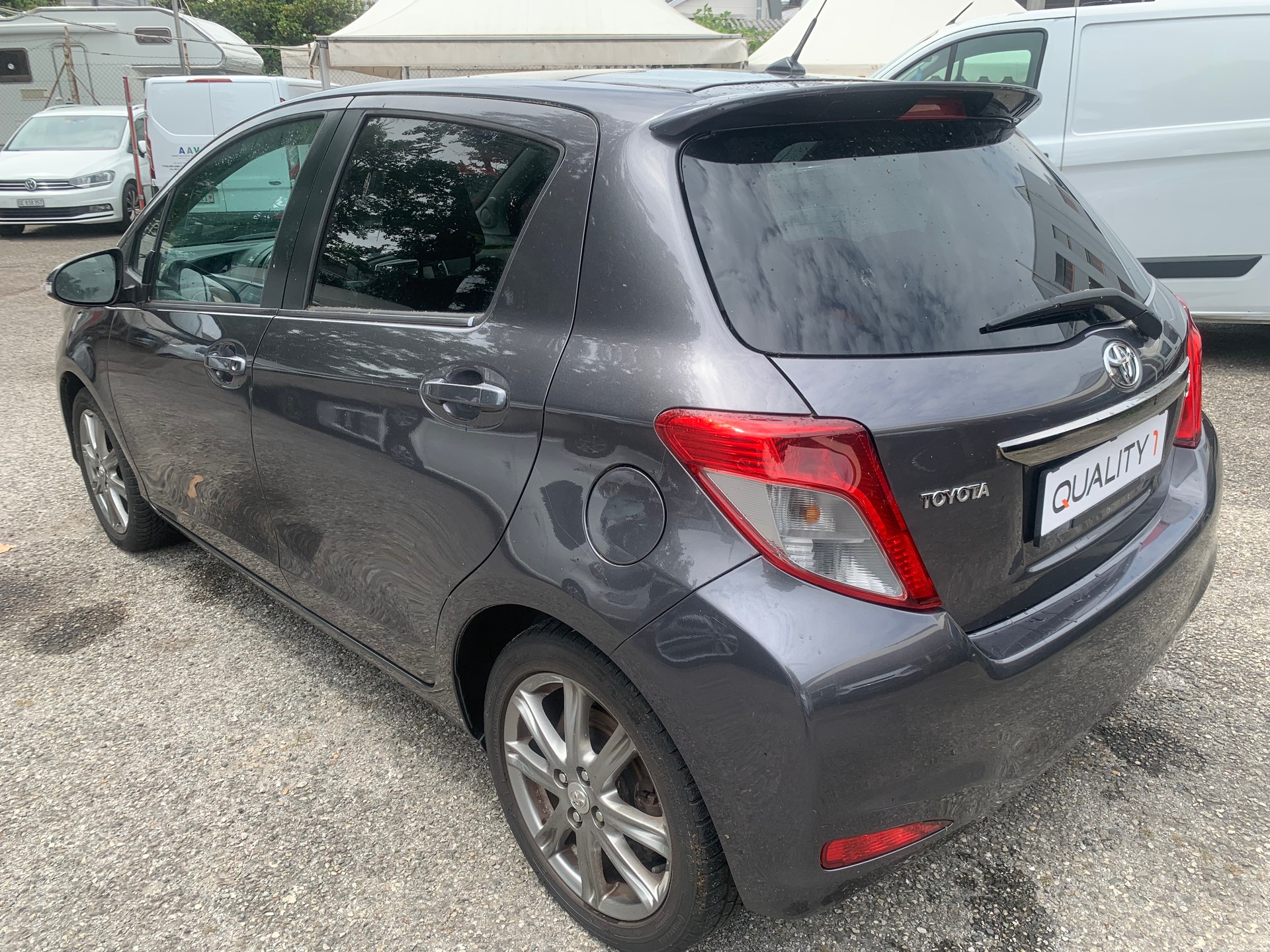 TOYOTA Yaris 1.33 Style-image-4