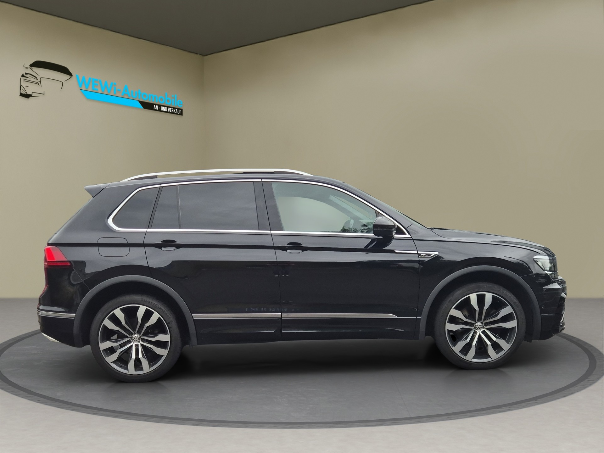 VW Tiguan 2.0TSI Highline 4Motion DSG-image-5