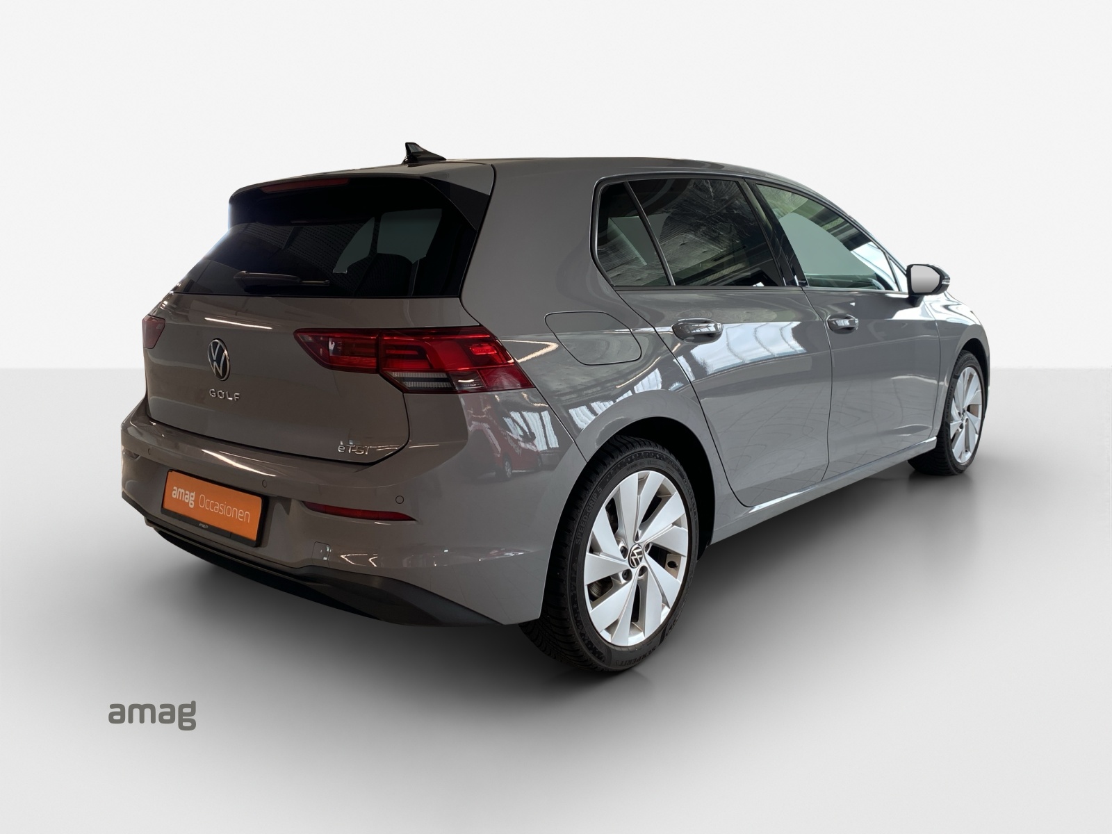 VW Golf 1.0 eTSI mHEV ACTLife DSG-image-4