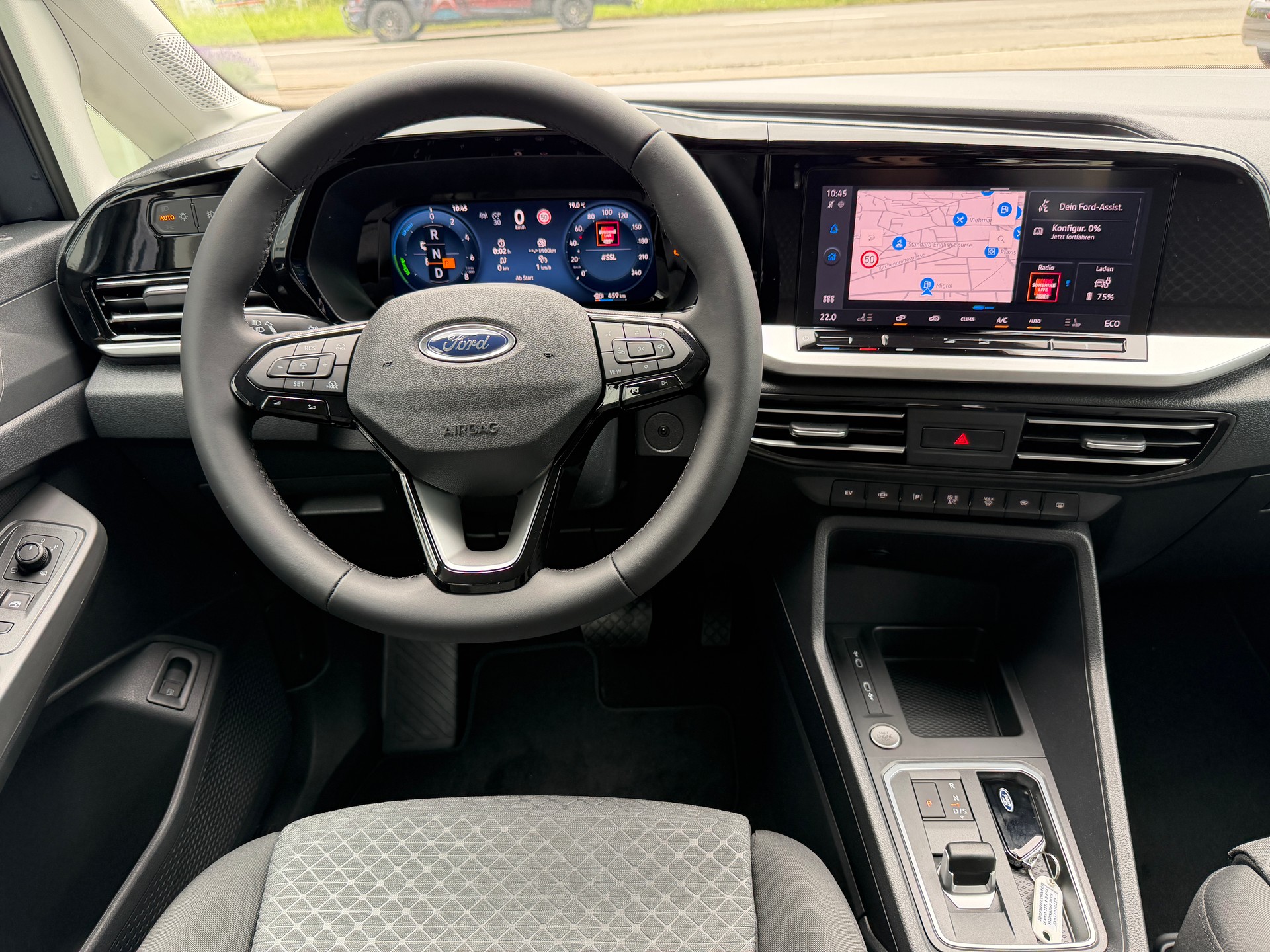 FORD Grand Tourneo Connect 1.5 PHEV Titanium Automat-image-10
