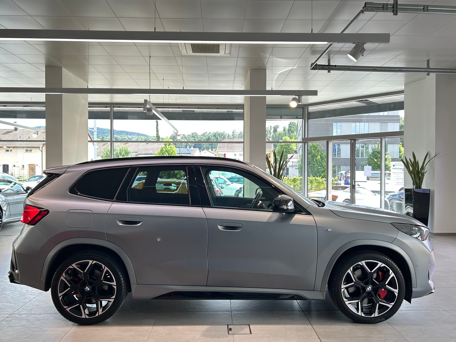BMW X1 xDrive M35i-image-3