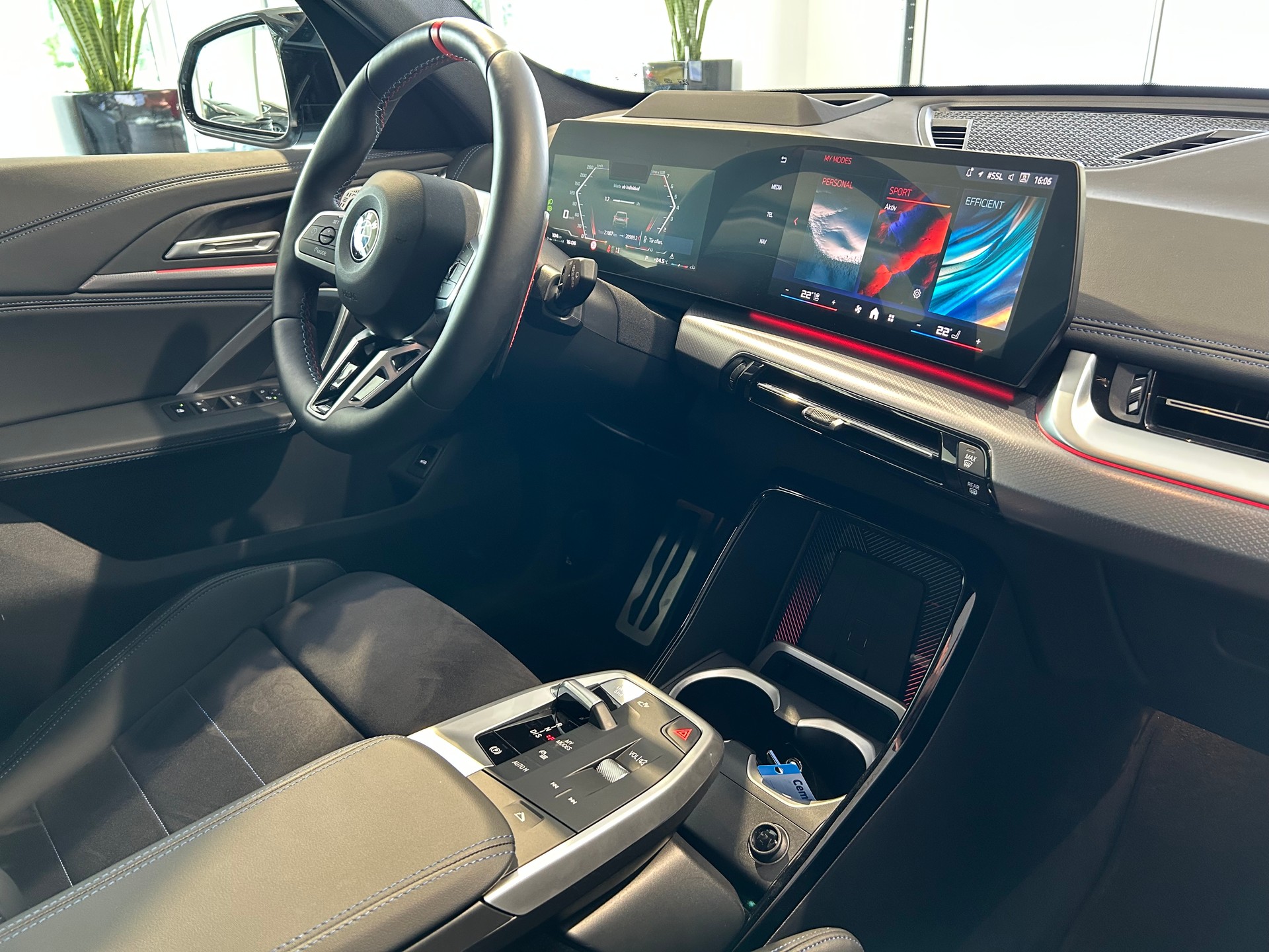 BMW X1 xDrive M35i-image-14
