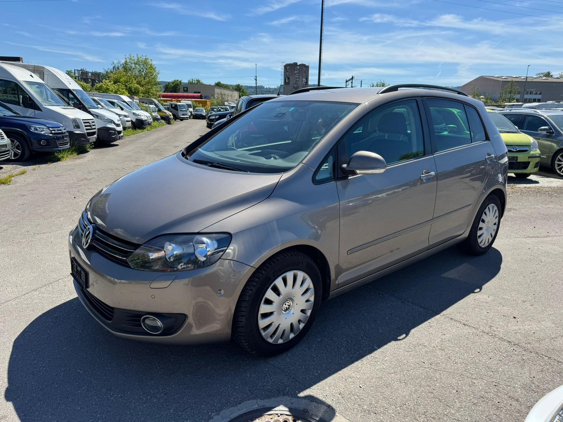 VW Golf Plus 1.6 TDI BMT Trendline DSG-image-2