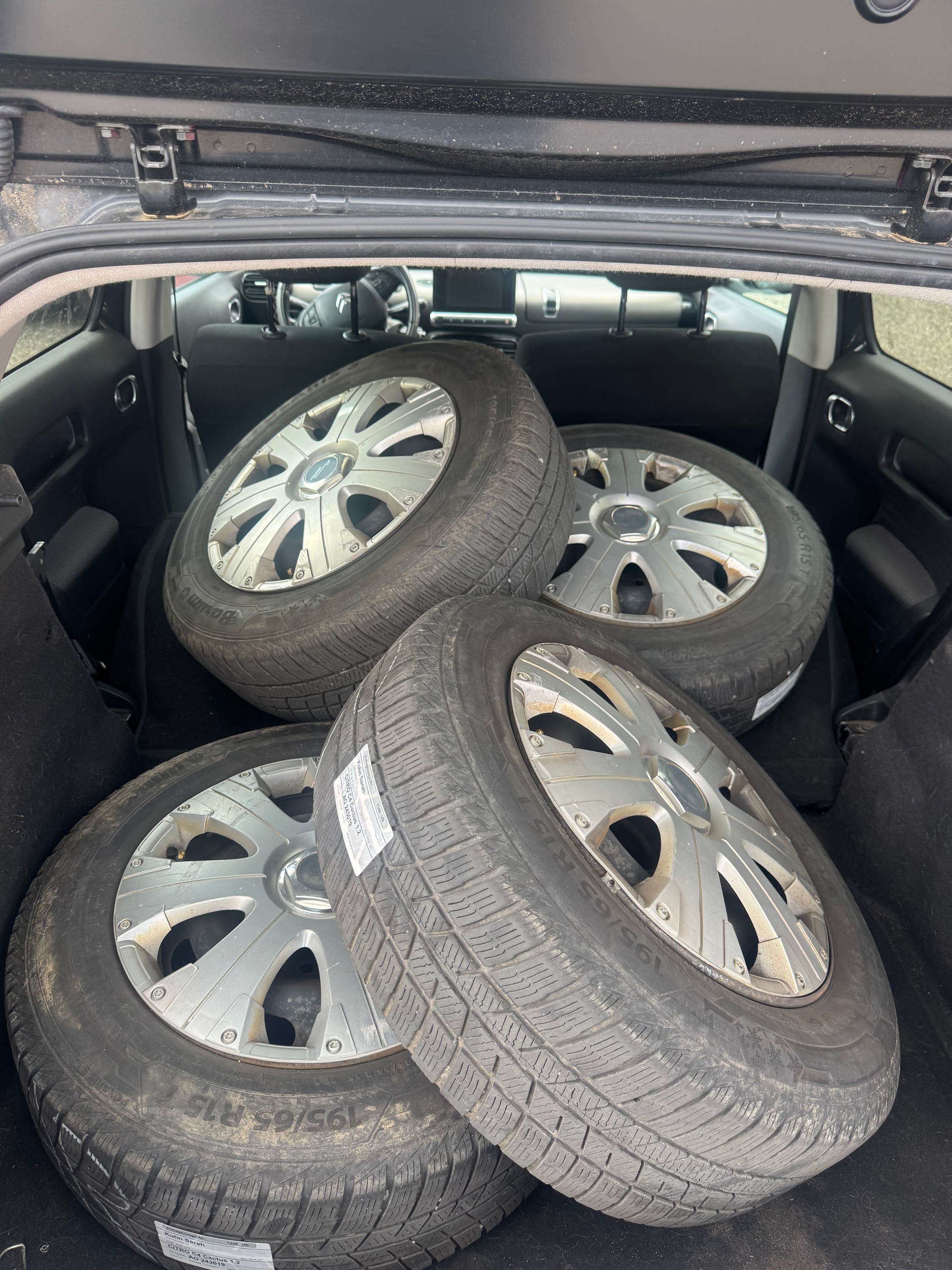 CITROEN C4 Cactus 1.2 VTi Shine-image-5