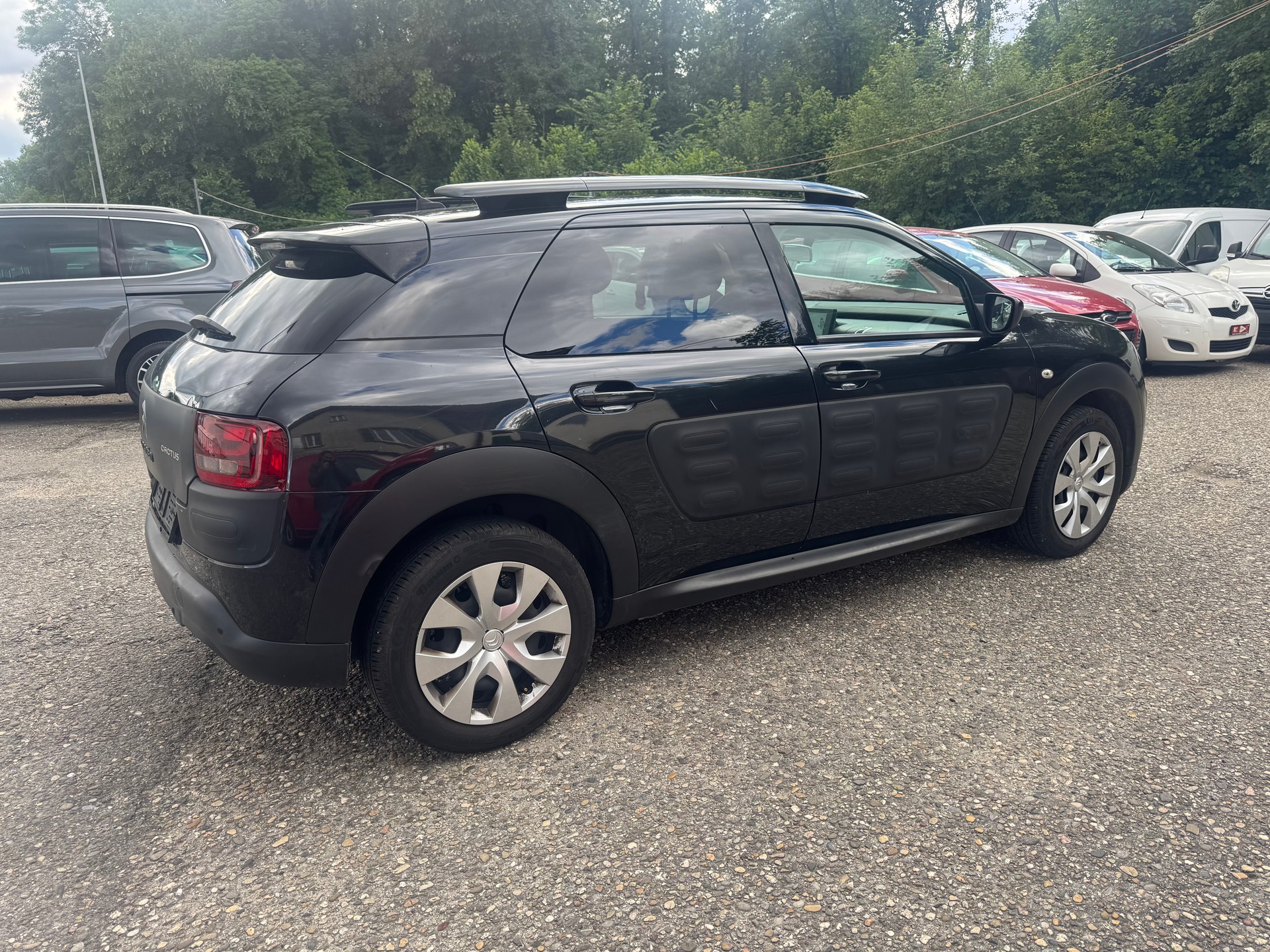 CITROEN C4 Cactus 1.2 VTi Shine-image-6
