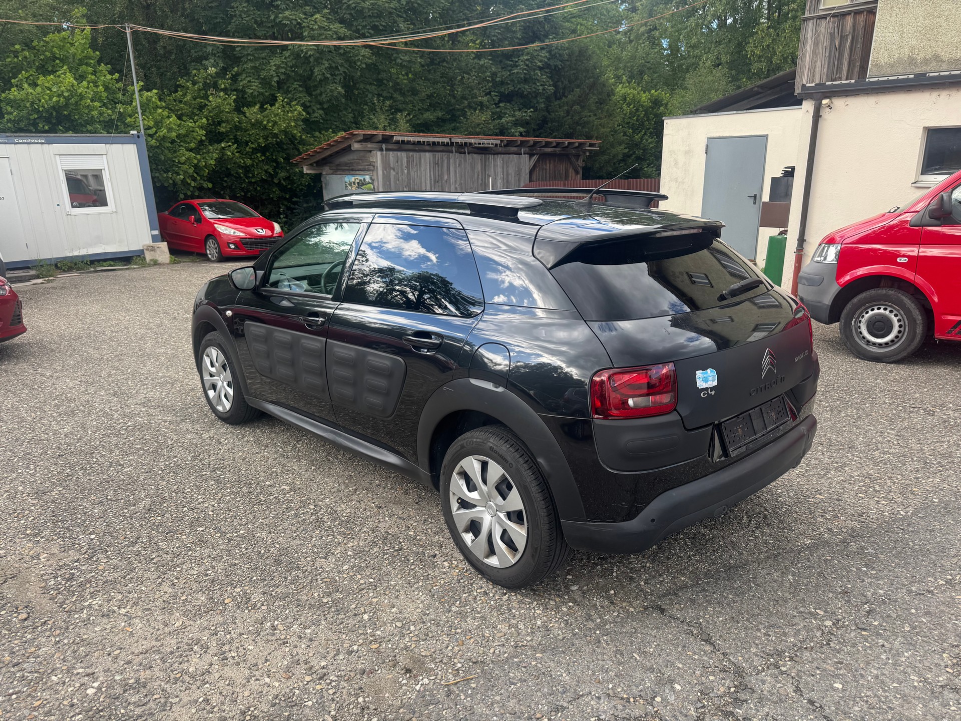 CITROEN C4 Cactus 1.2 VTi Shine-image-3