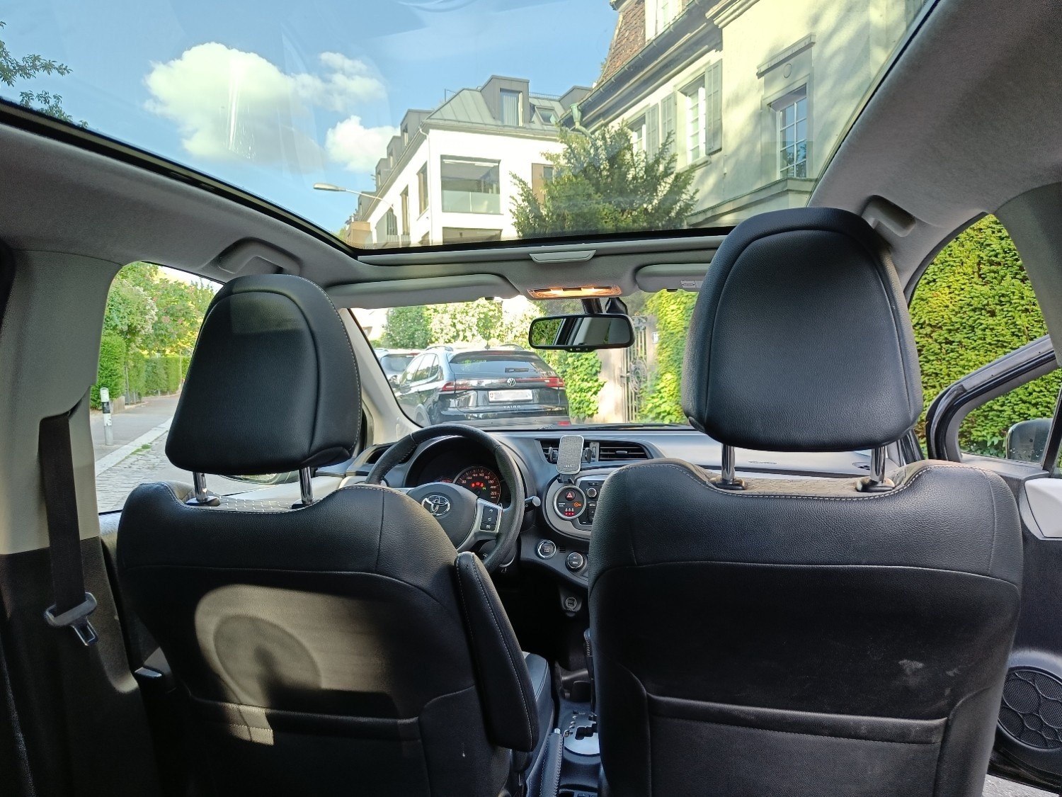 TOYOTA 1.33 VVT-i Sol Premiuml MdS-image-1