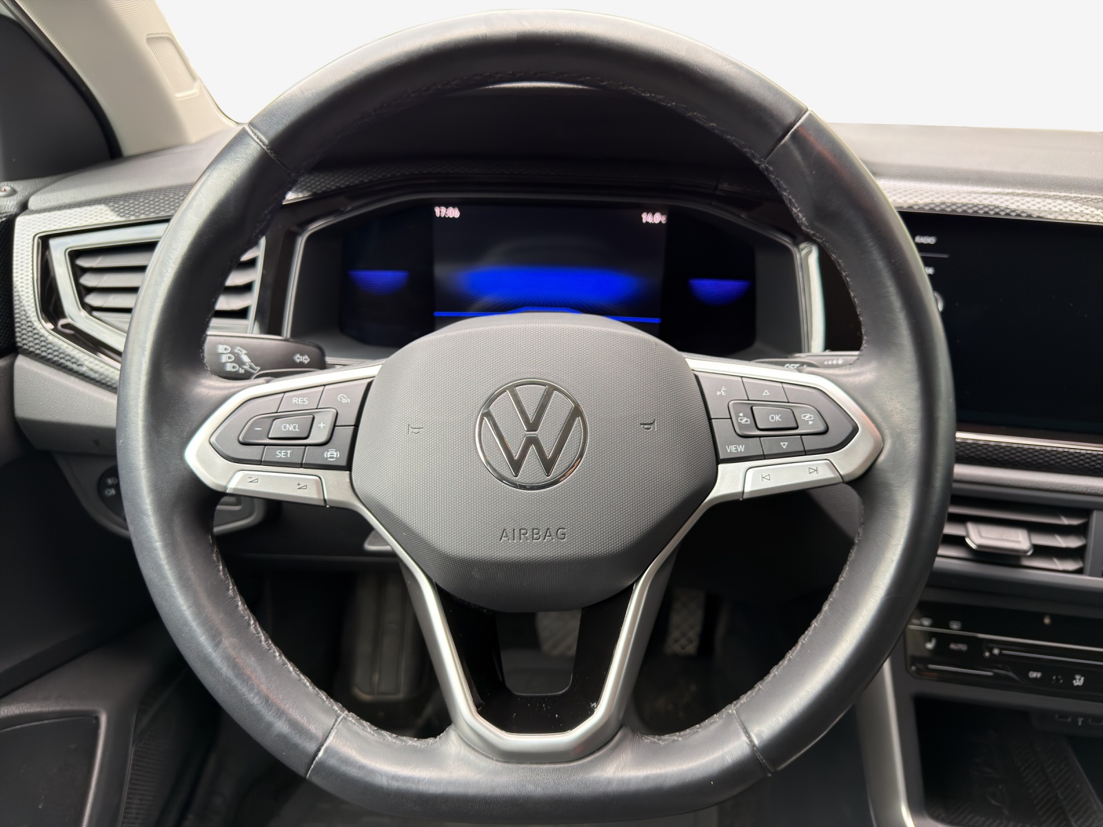 VW Polo 1.0 TSI Life DSG-image-9