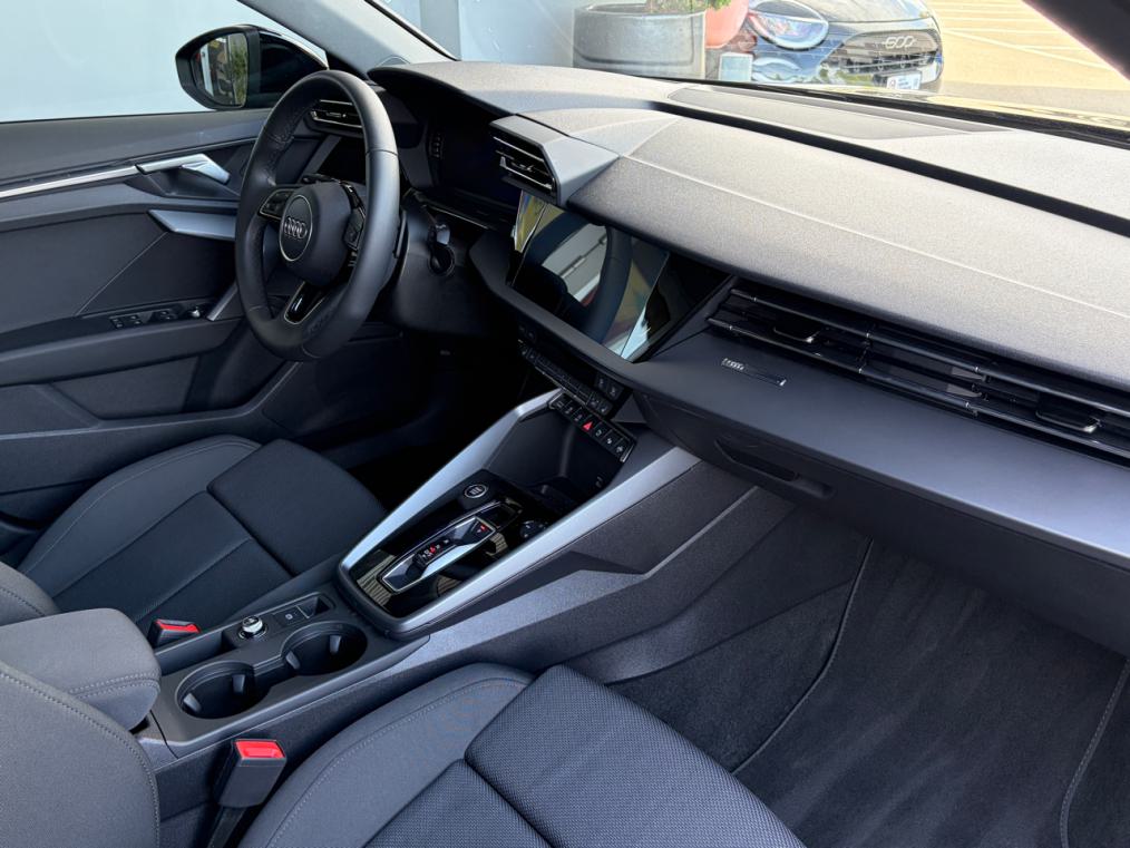 AUDI A3 Sportback 35 TFSi-image-7