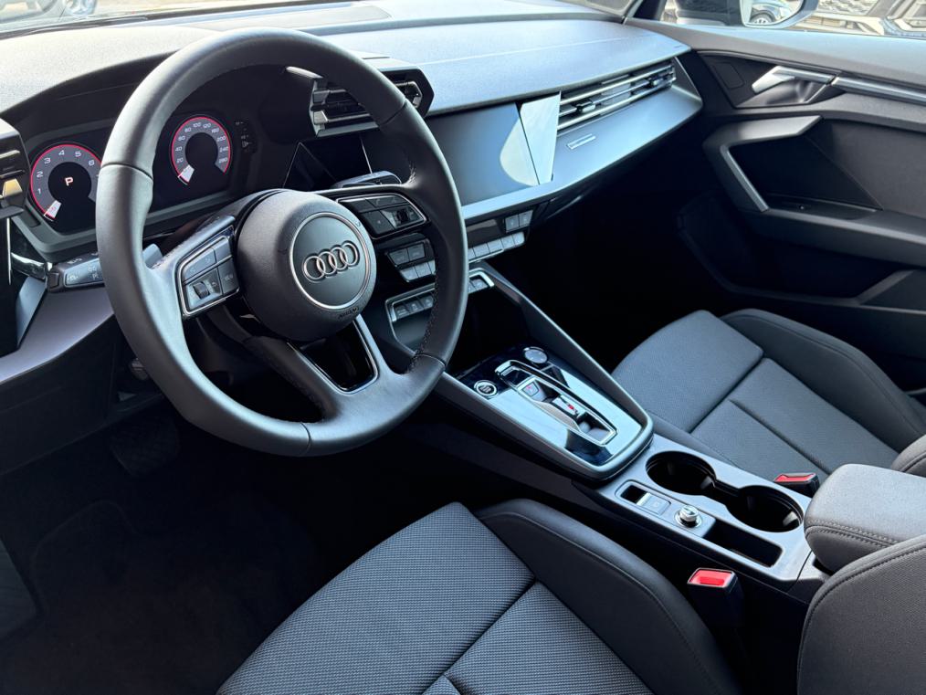 AUDI A3 Sportback 35 TFSi-image-3