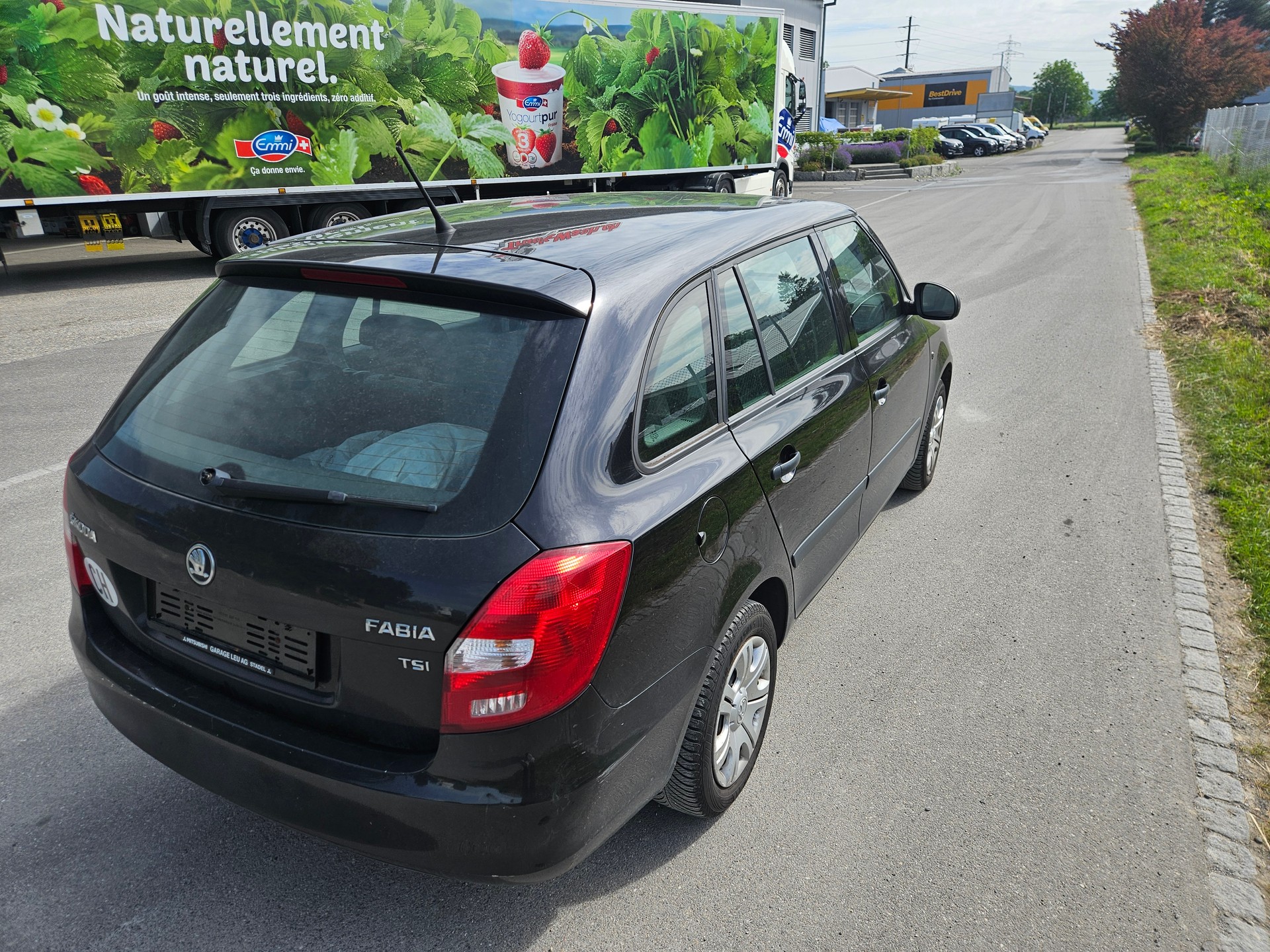SKODA Fabia 1.2 TSI Ambition Plus-image-4