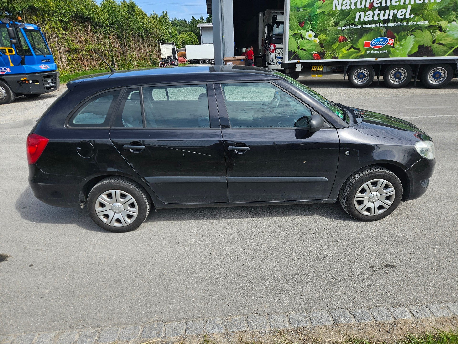 SKODA Fabia 1.2 TSI Ambition Plus-image-3