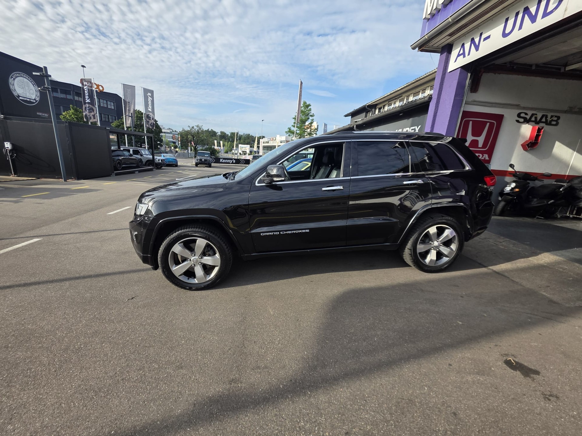 JEEP Grand Cherokee 3.6 V6 Limited Automatic-image-1