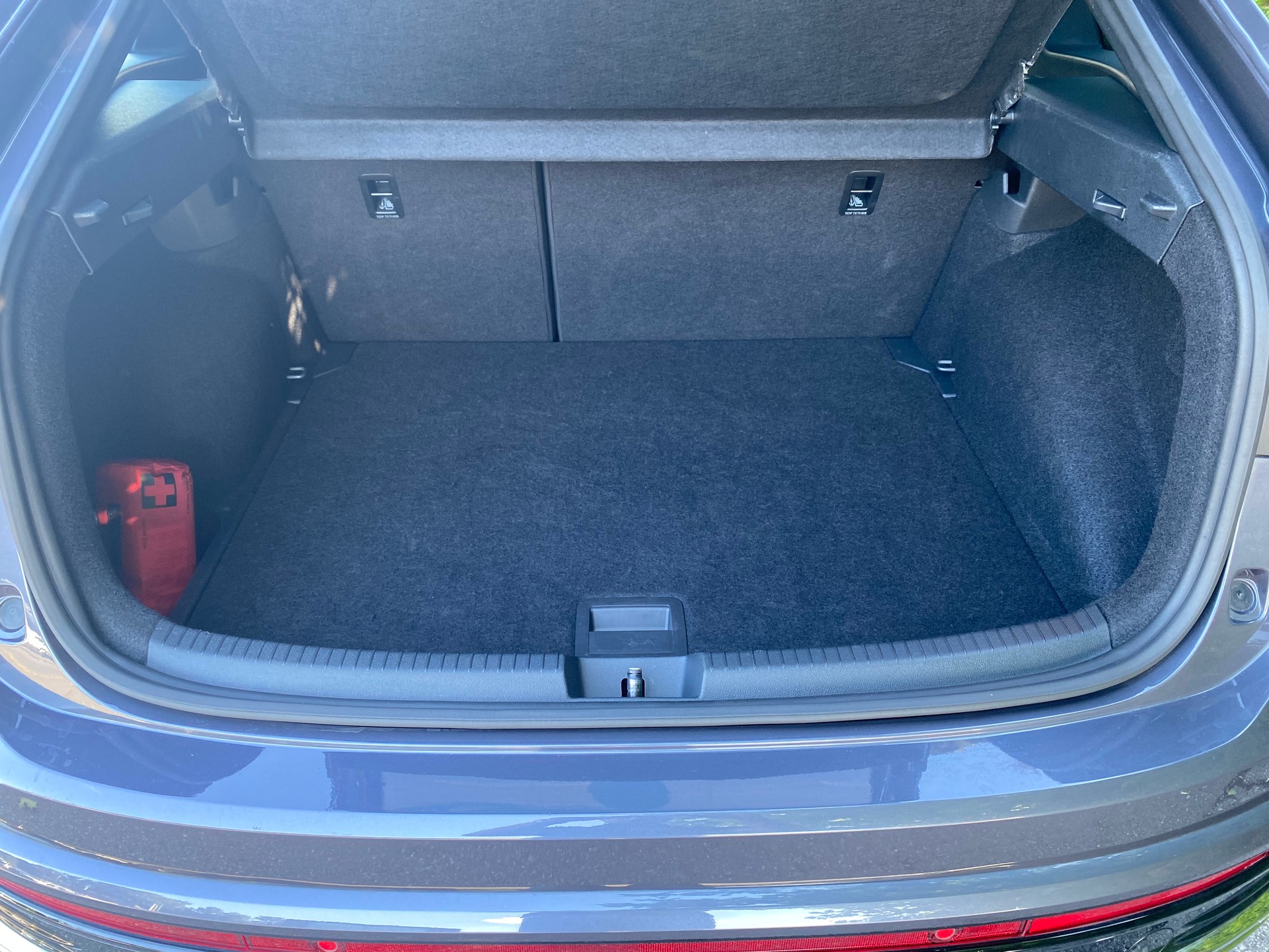 VW Taigo 1.5 TSI 150PS R-Line DSG **Top-Ausstattung**-image-8