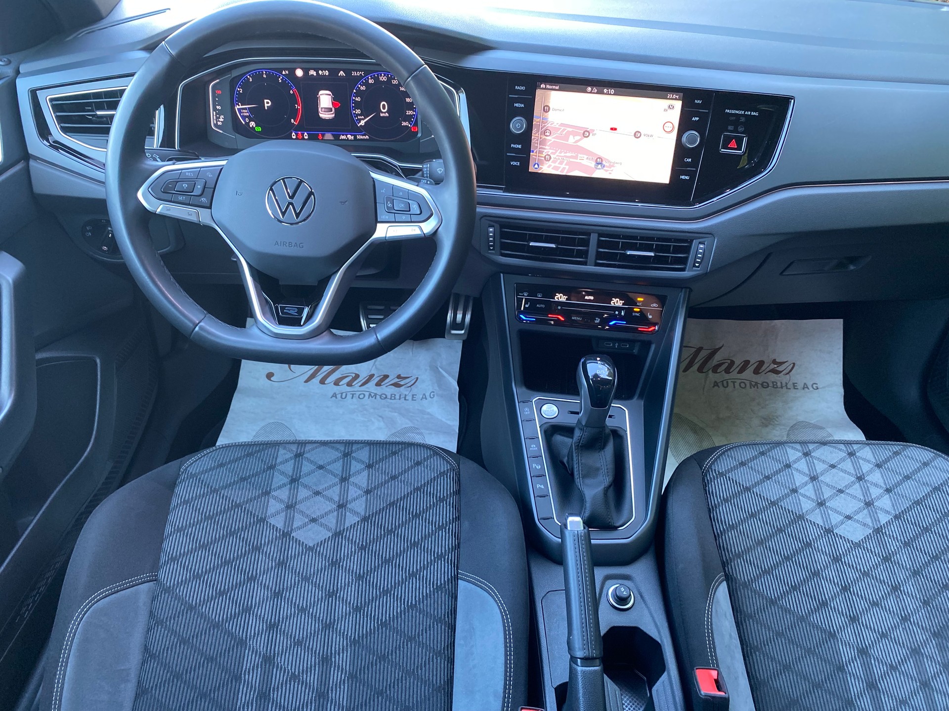 VW Taigo 1.5 TSI 150PS R-Line DSG **Top-Ausstattung**-image-10