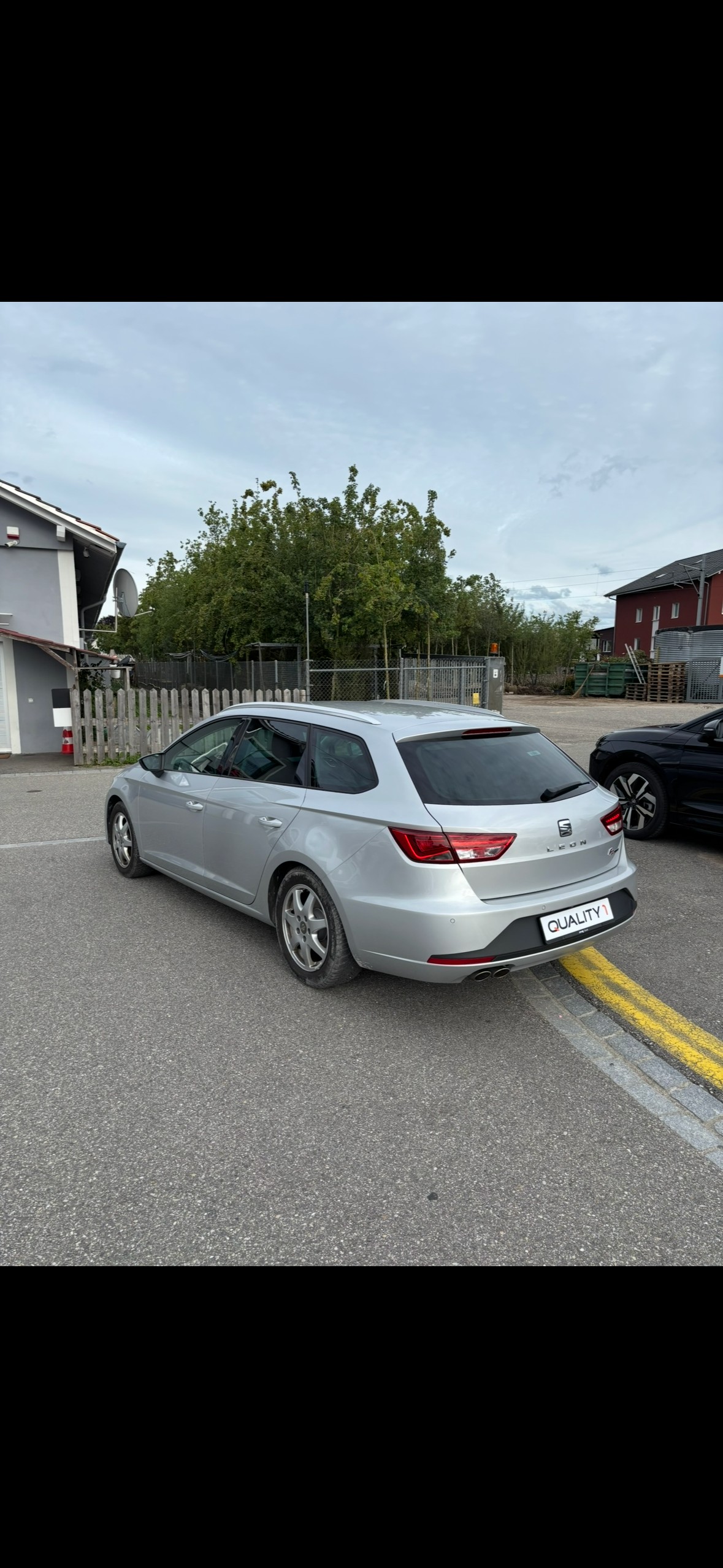 SEAT Leon ST 2.0 TDI FR Line 4Drive-image-4