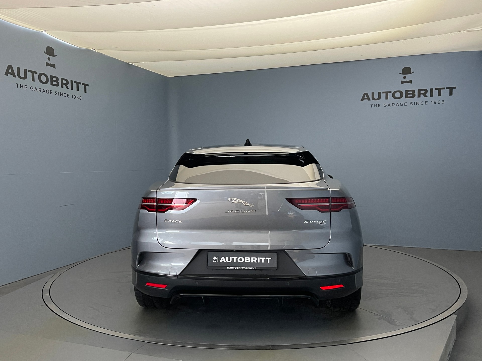 JAGUAR I-Pace EV400 SE AWD-image-4