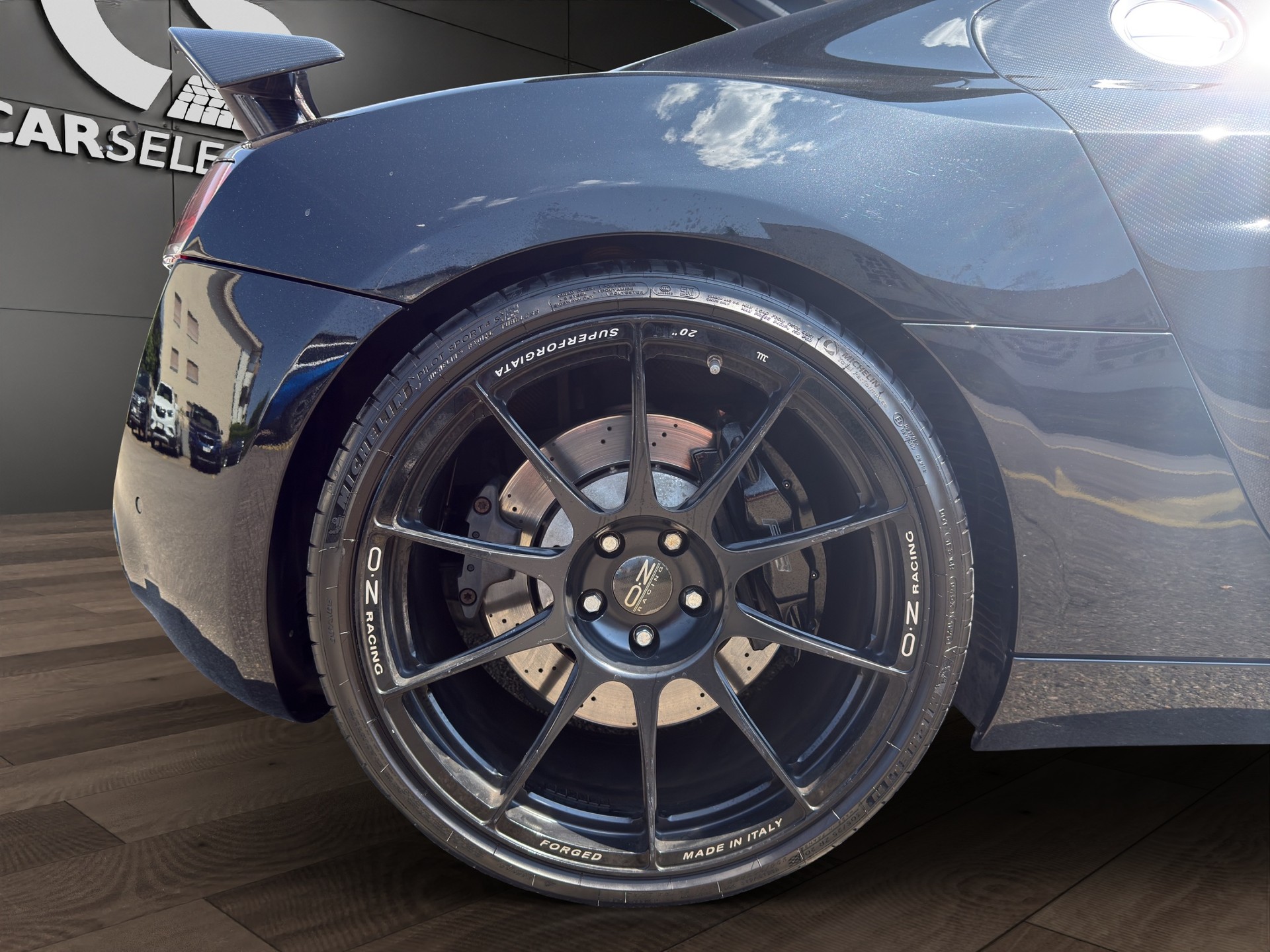 AUDI R8 Coupé 4.2-image-14