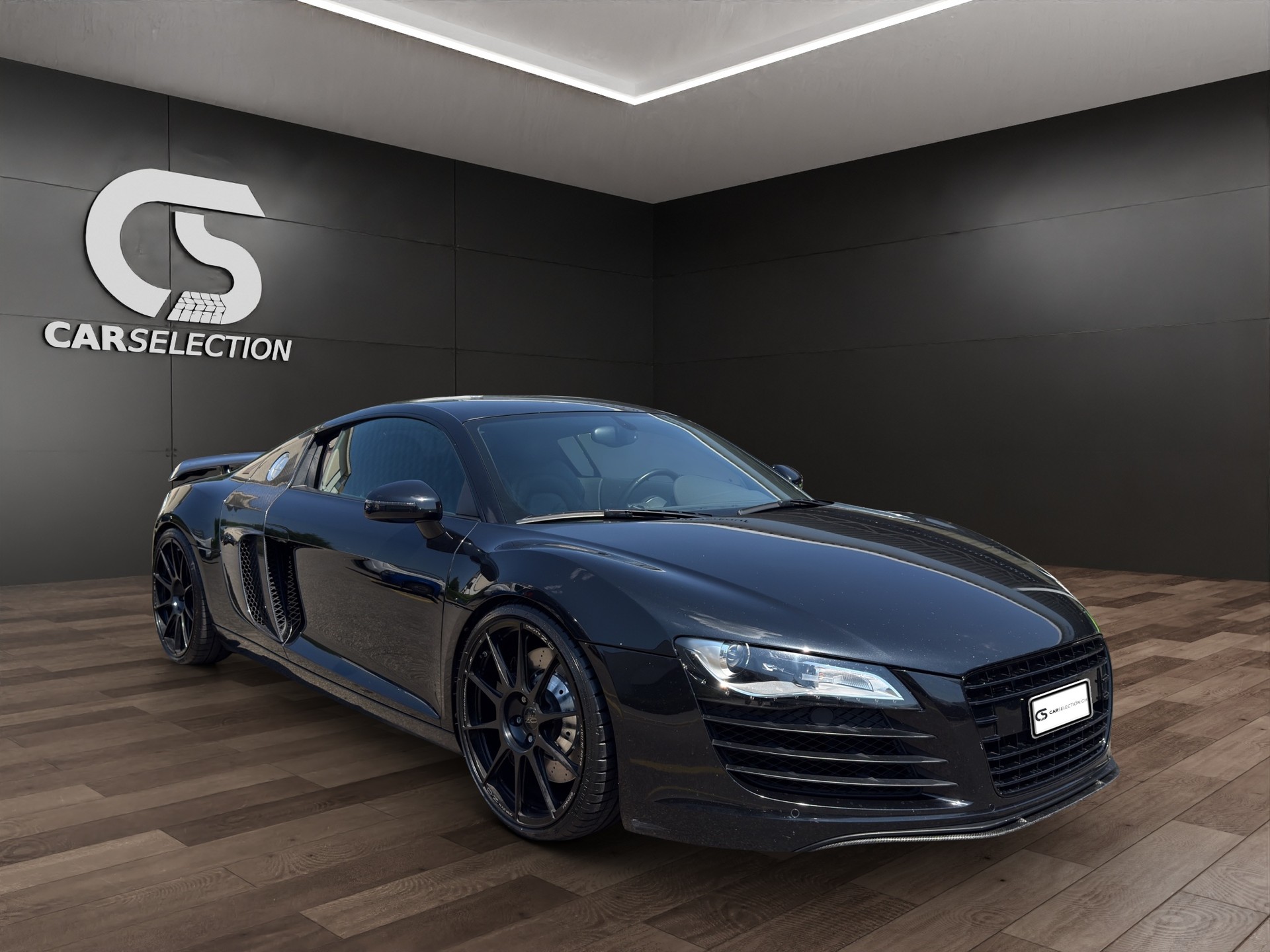 AUDI R8 Coupé 4.2-image-6