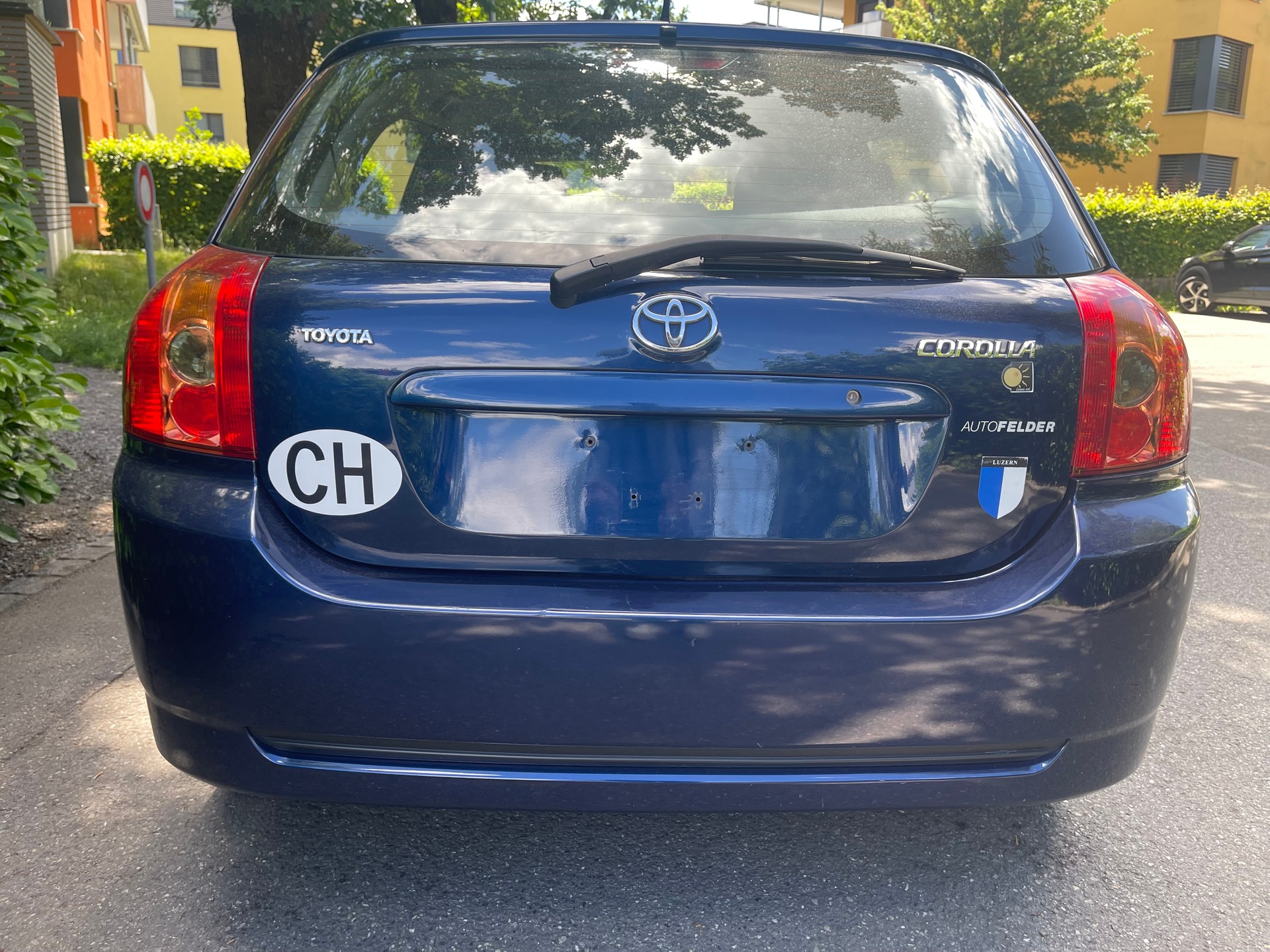 TOYOTA Corolla 1.6 Linea Terra-image-1