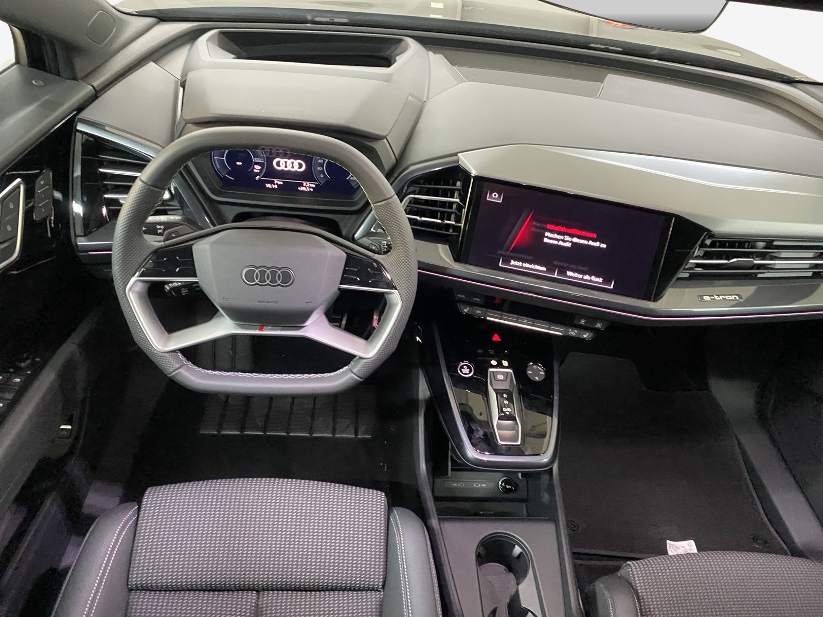 AUDI Q4 e-tron 45 Attraction quattro-image-8