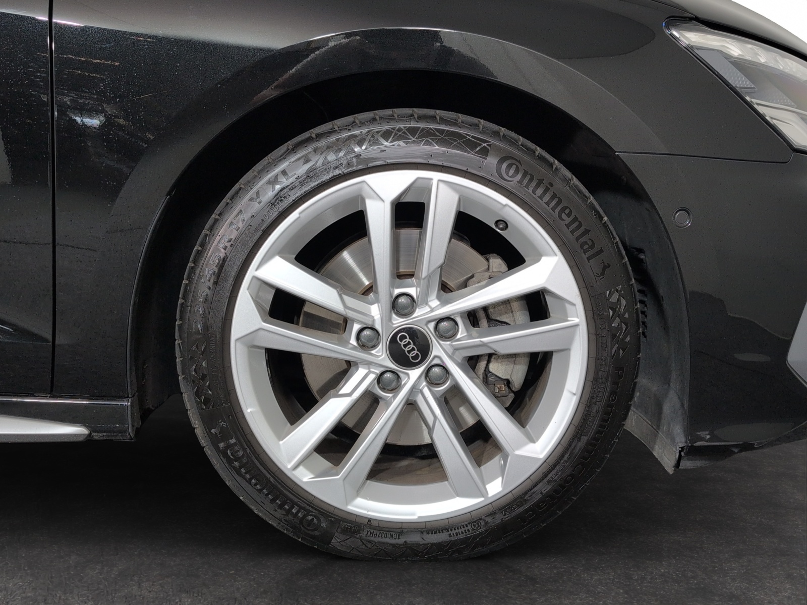 AUDI A3 Sportback 35 TFSI S line Attraction S-tronic-image-4