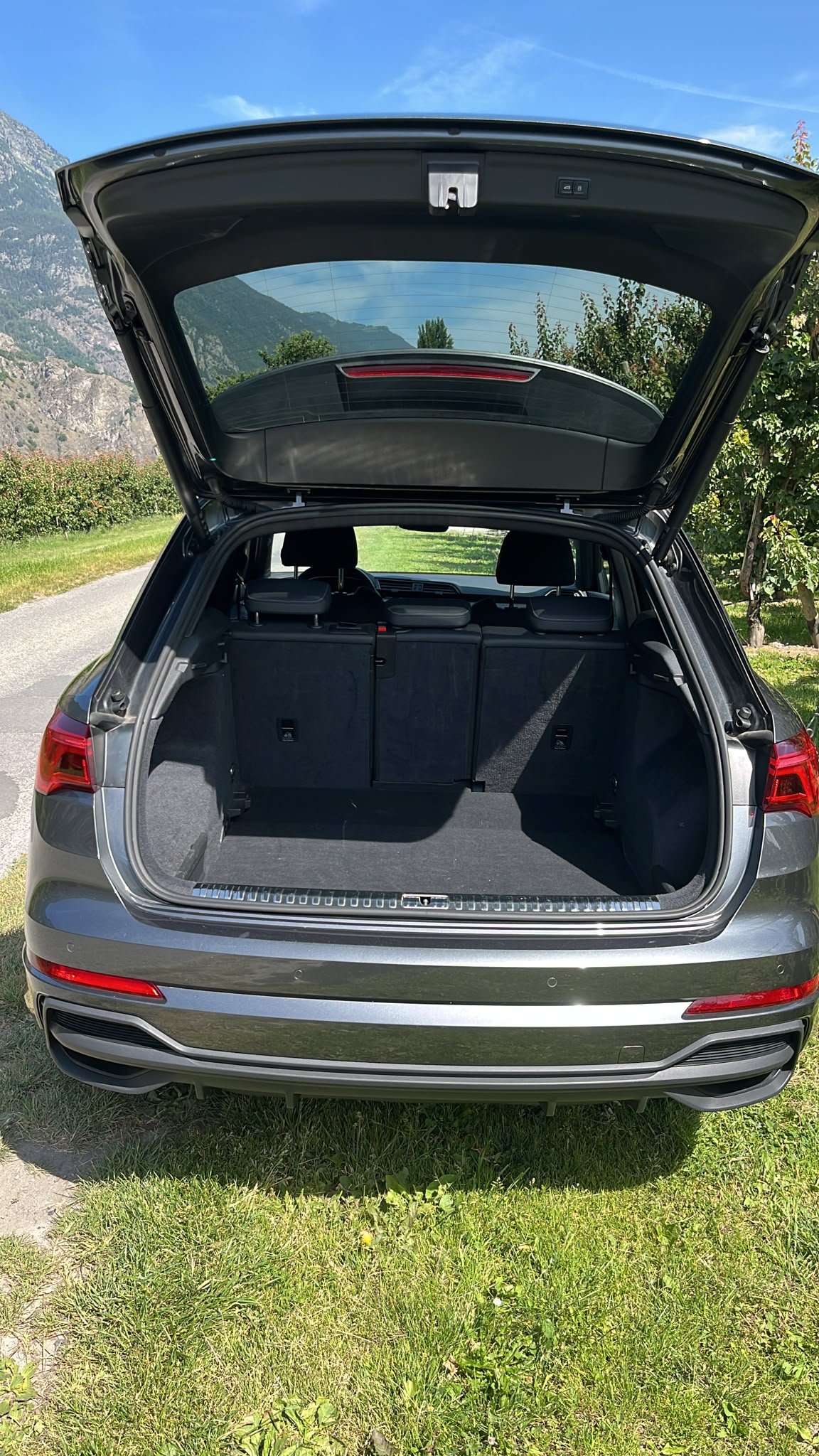 AUDI 2.0 40 TFSI S line quattro S-Tronic-image-5