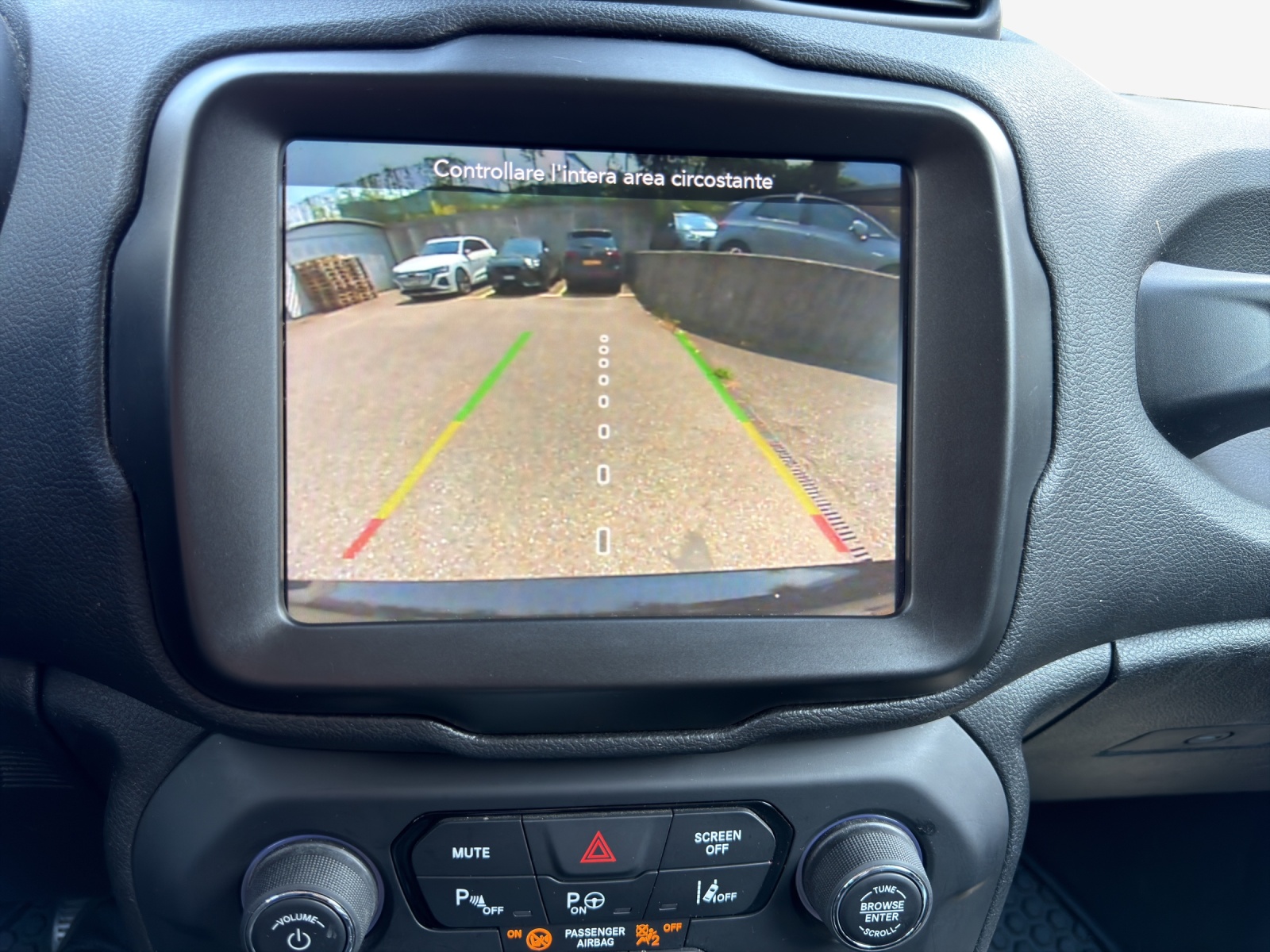 JEEP Renegade 1.3 T PHEV S AWD-image-13