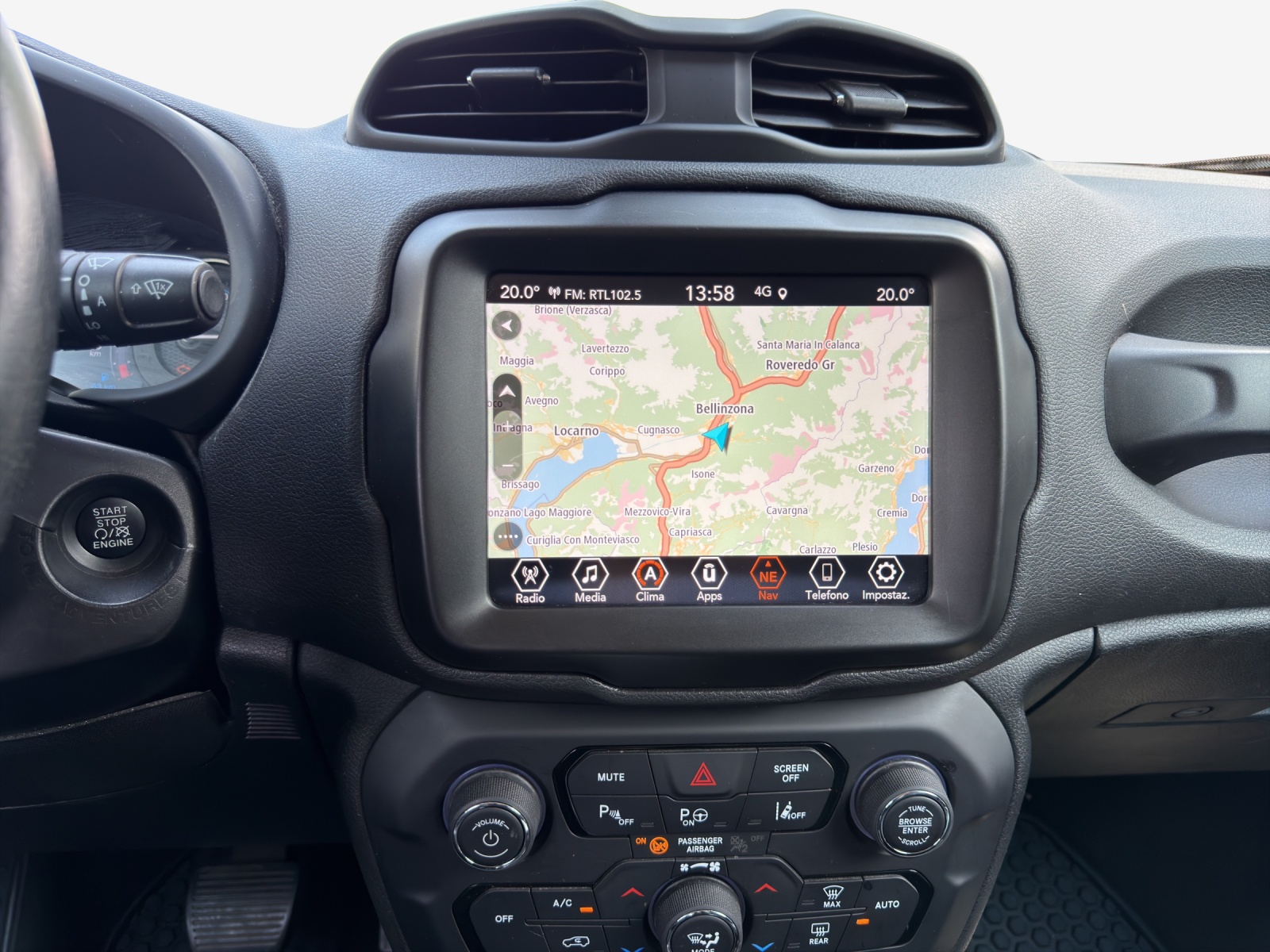 JEEP Renegade 1.3 T PHEV S AWD-image-10
