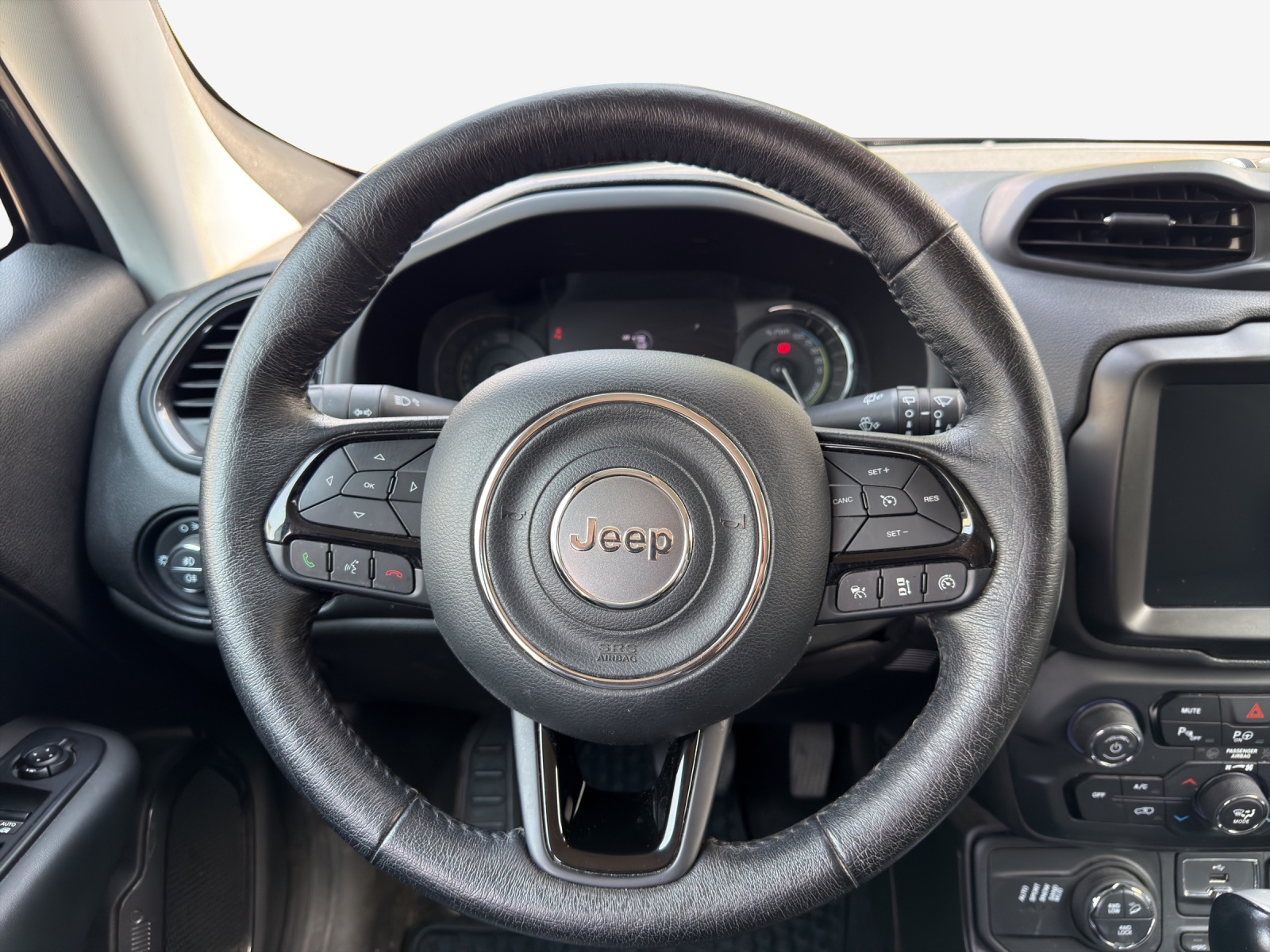 JEEP Renegade 1.3 T PHEV S AWD-image-9
