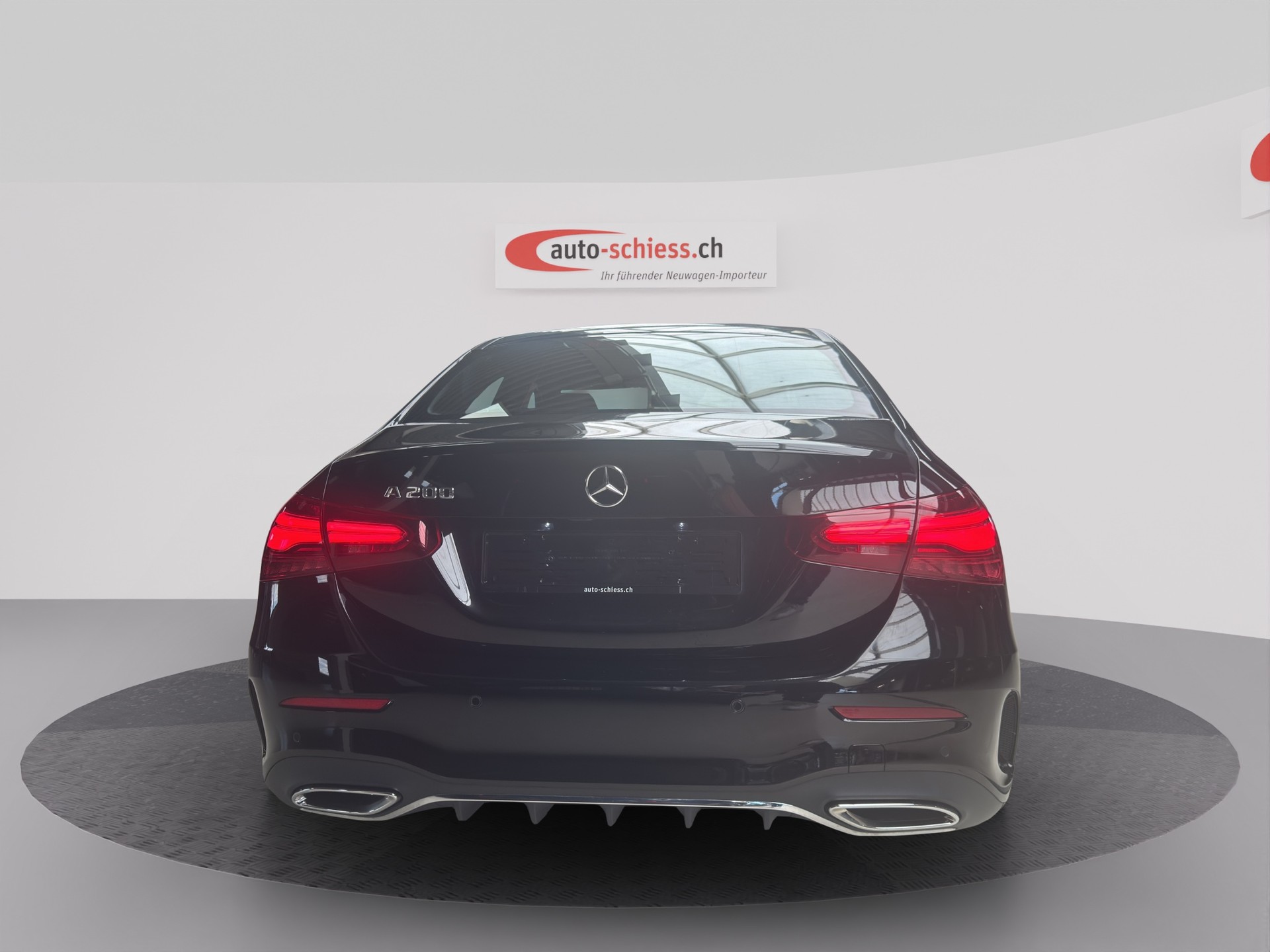 MERCEDES-BENZ A 200 AMG Line 7G-DCT-image-3