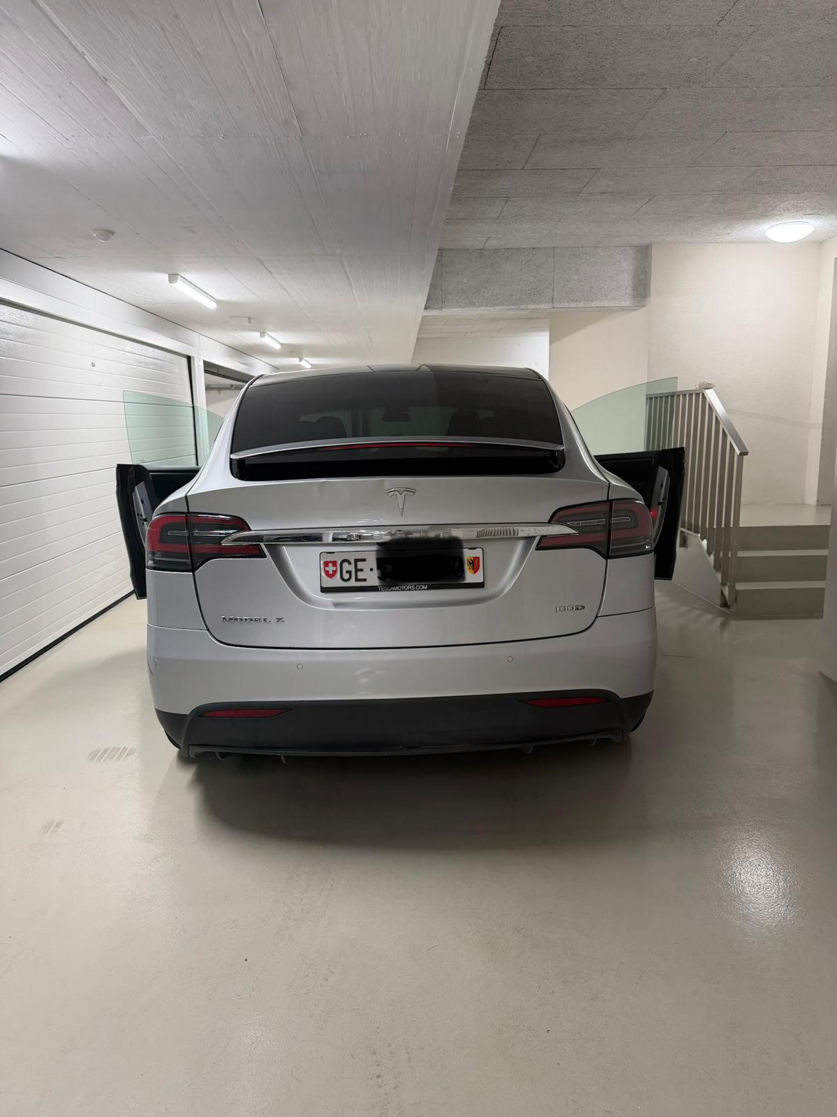 TESLA 100 D-image-1