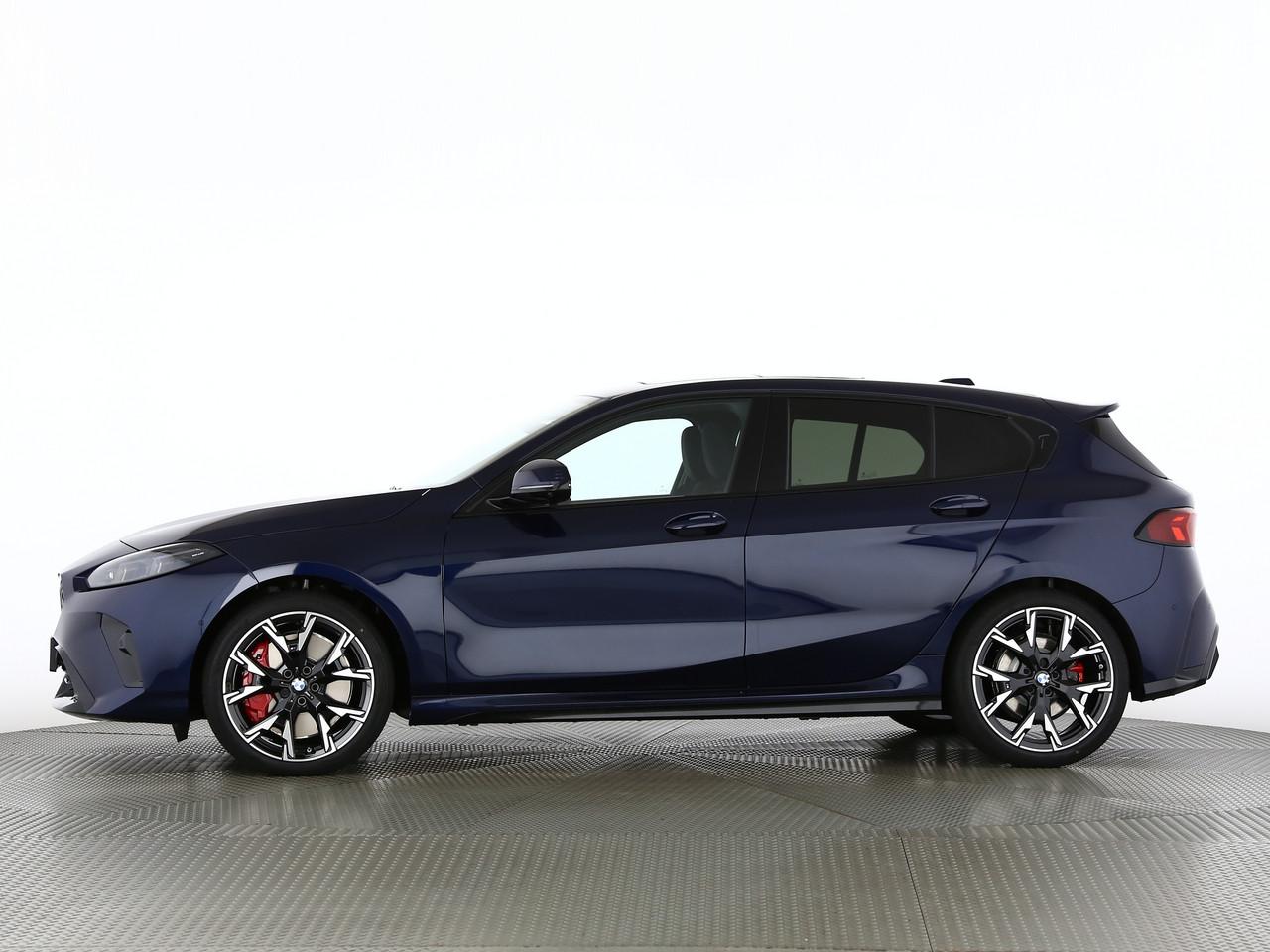 BMW 123 xDrive-image-1