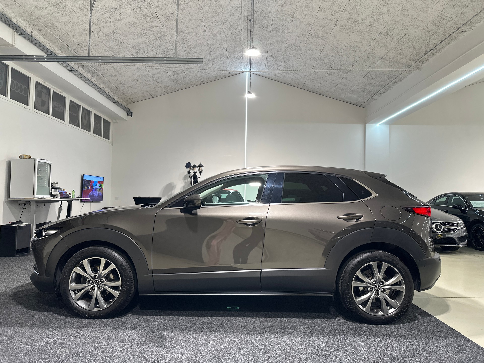 MAZDA CX-30 SKYACTIV-X M Hybrid 180 Revolution AWD-image-4