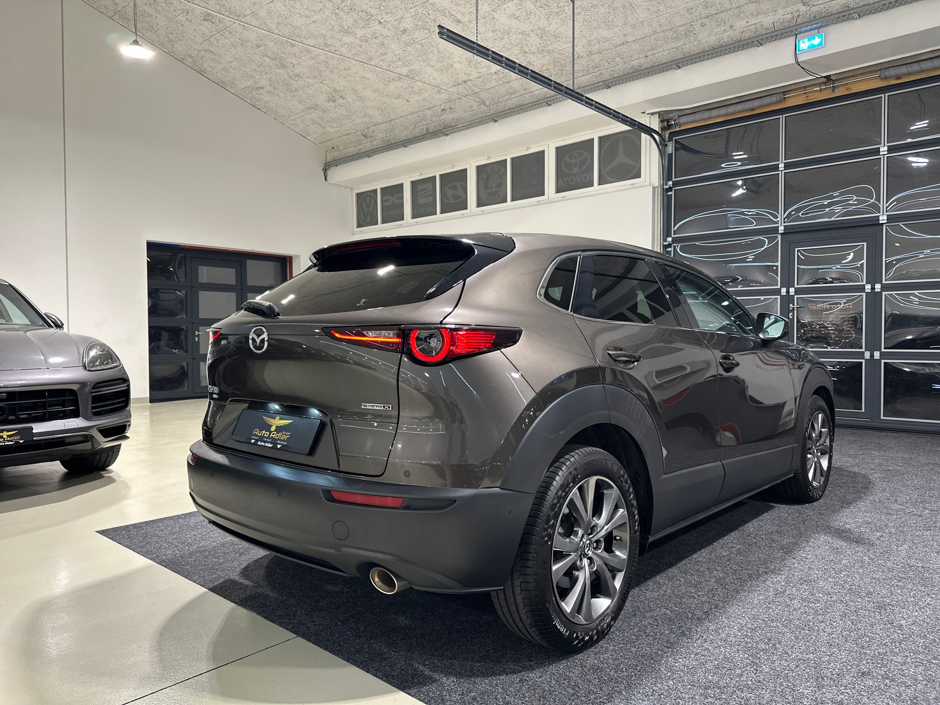 MAZDA CX-30 SKYACTIV-X M Hybrid 180 Revolution AWD-image-8