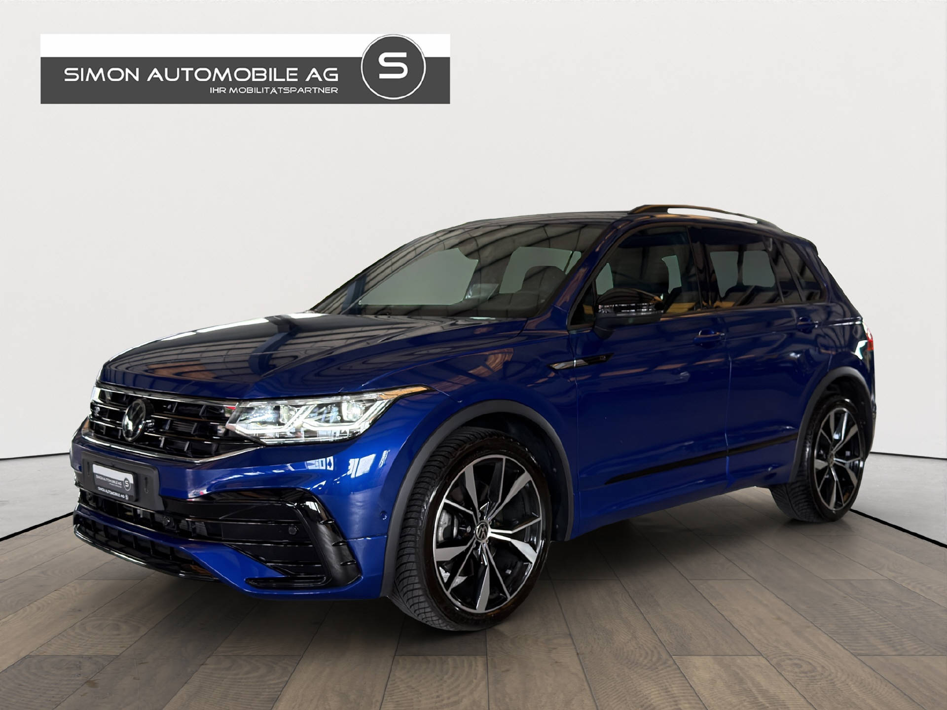 VW Tiguan 2.0 TSI R-Line DSG-showroom-element-1