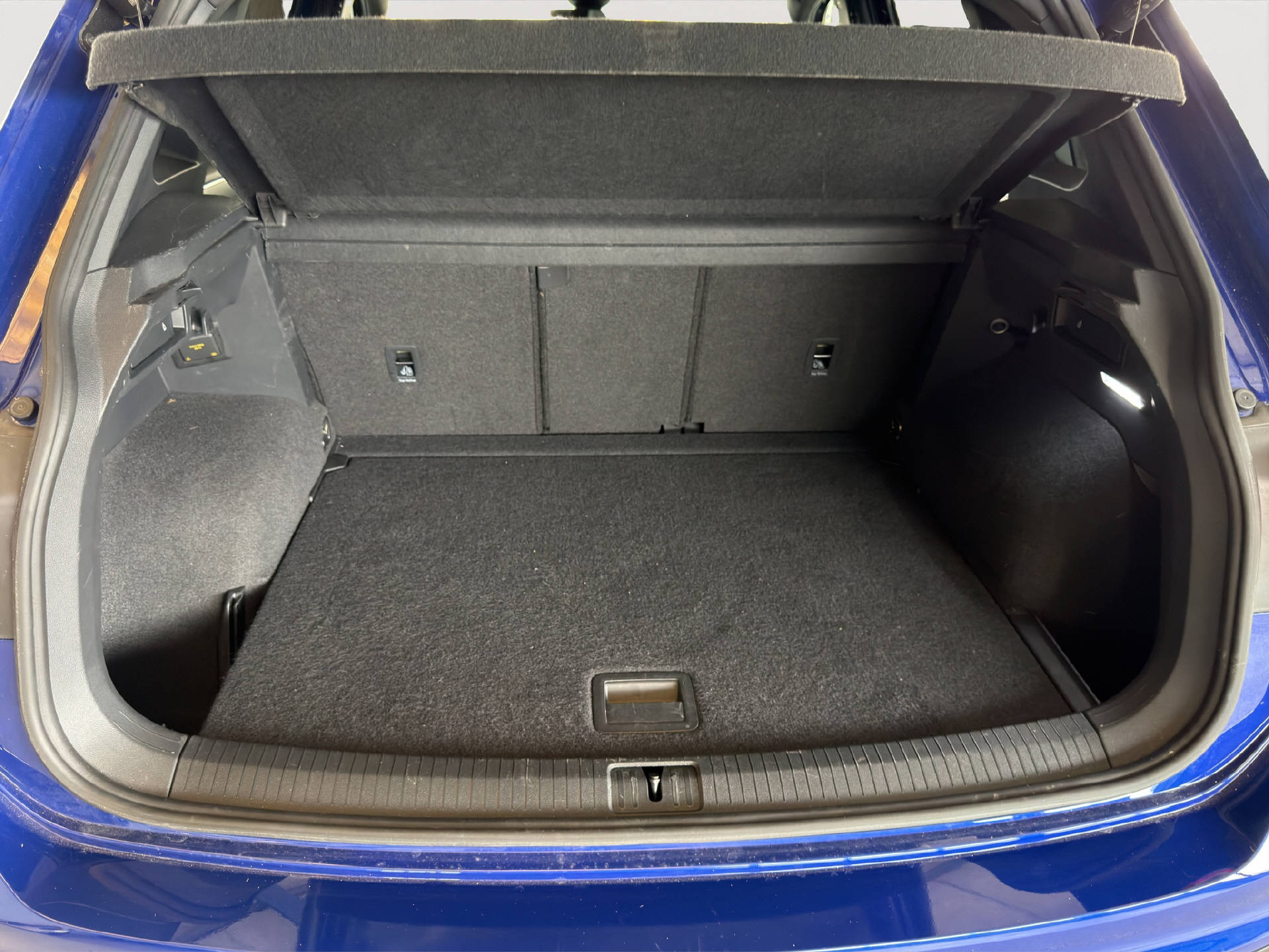 VW Tiguan 2.0 TSI R-Line DSG-image-20